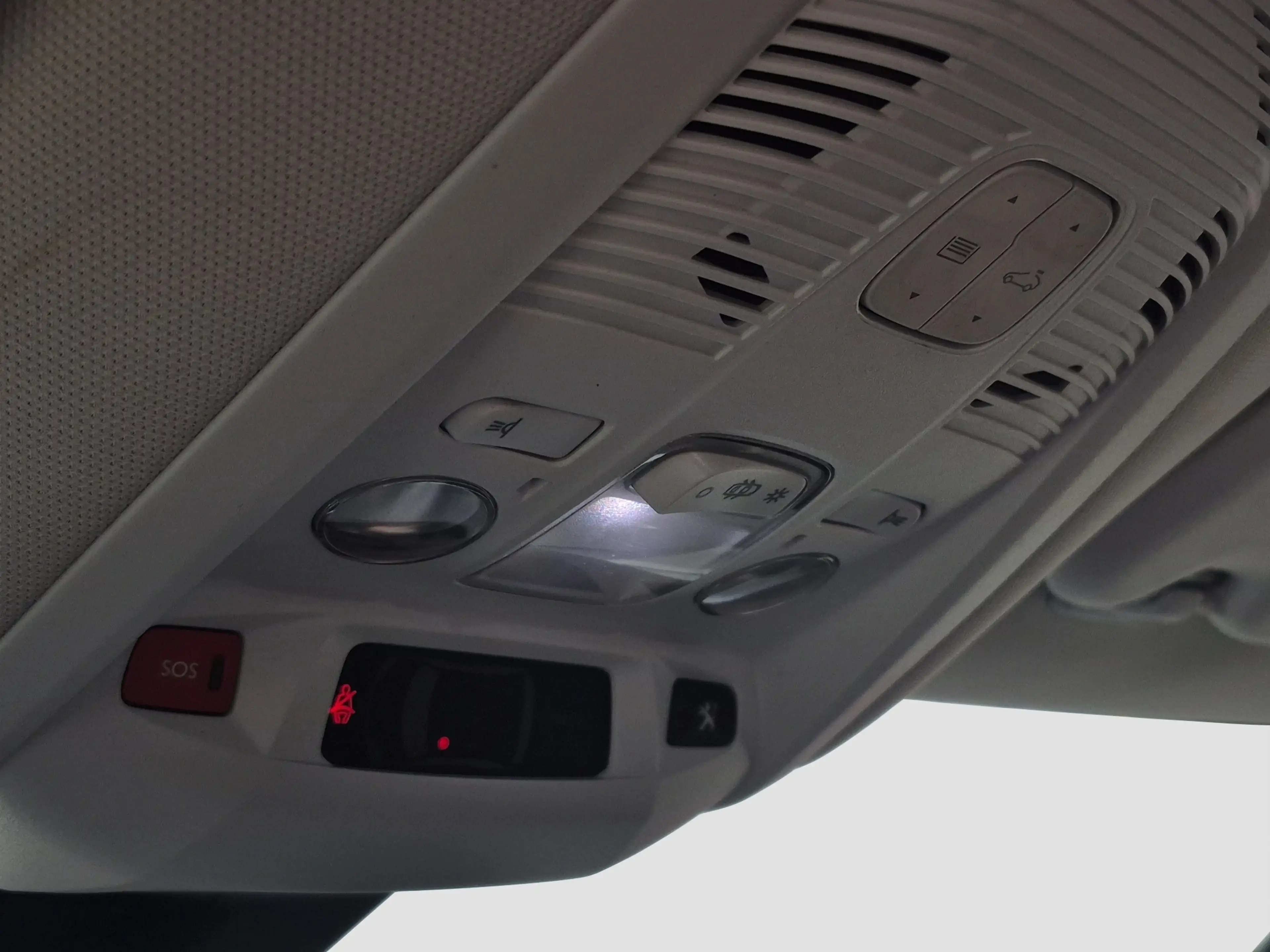 Peugeot 5008 1.2 PureTech Allure Panoramadak | Camera | Parkeer — photo 26