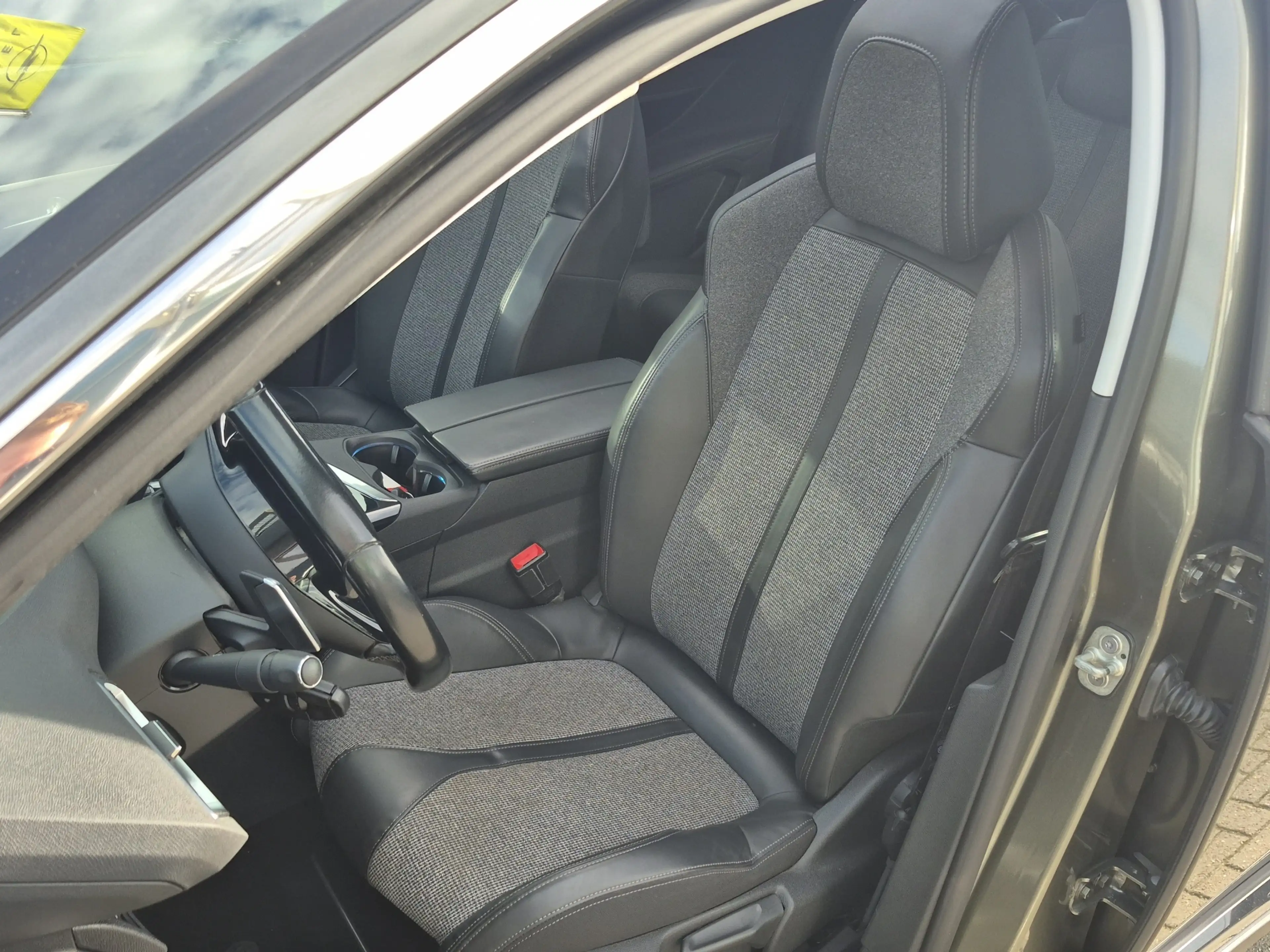Peugeot 5008 1.2 PureTech Allure Panoramadak | Camera | Parkeer — photo 29