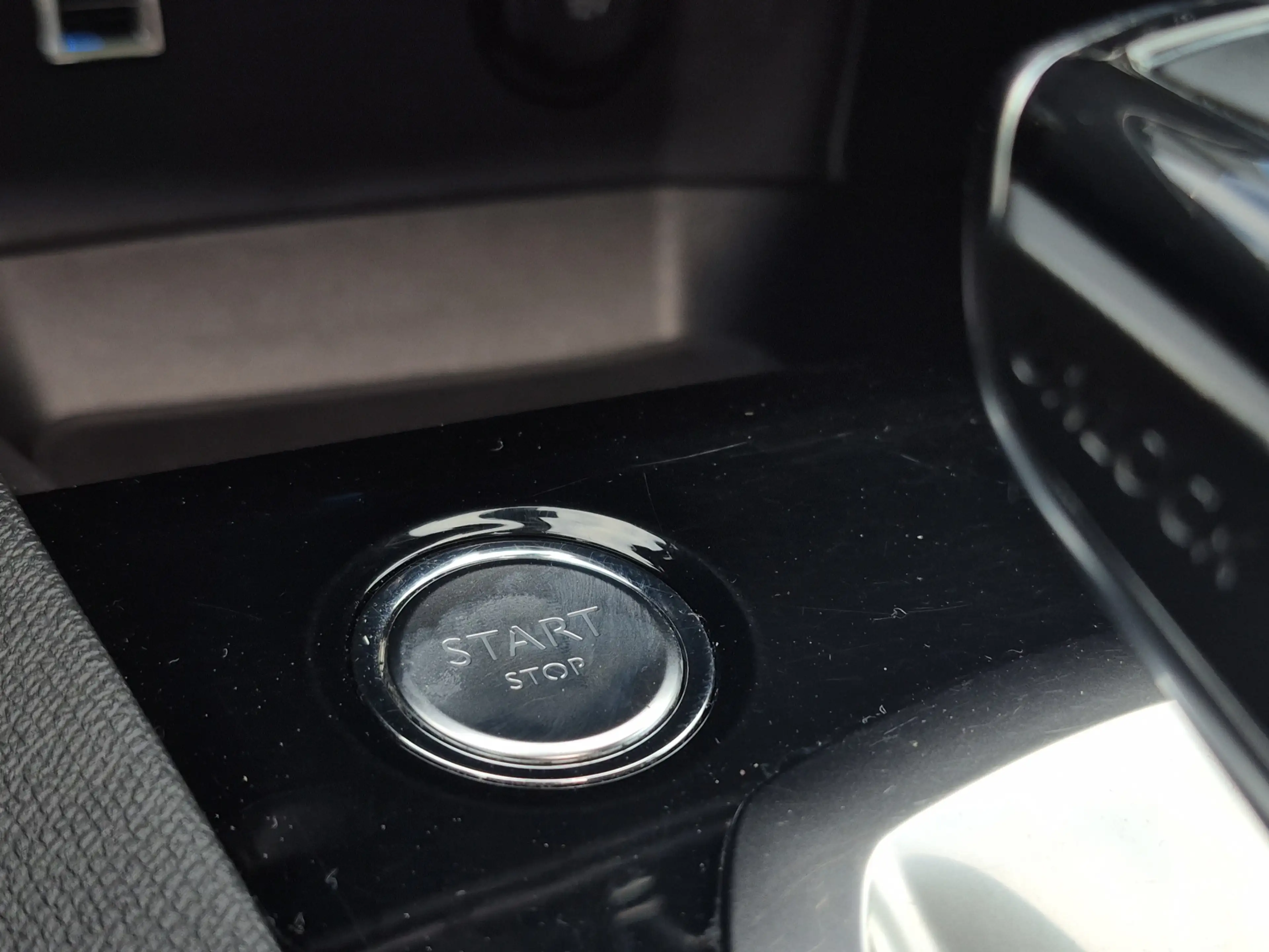 Peugeot 5008 1.2 PureTech Allure Panoramadak | Camera | Parkeer — photo 17