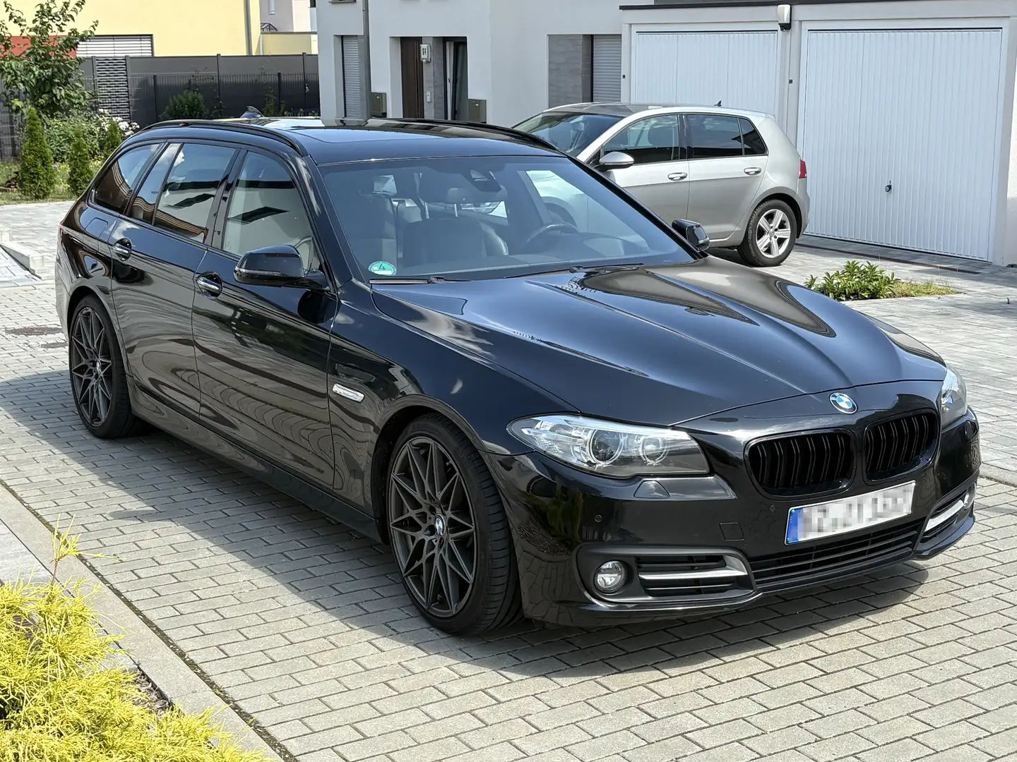 BMW 530 530d Touring Sport-Aut. Noir - 1