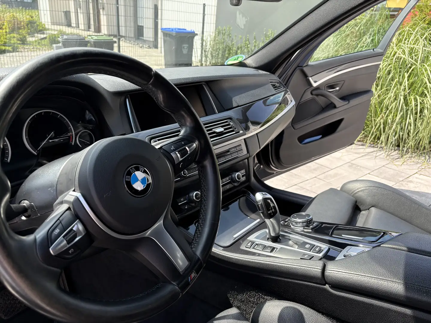 BMW 530 530d Touring Sport-Aut. Noir - 2