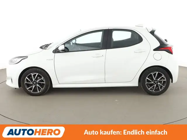 Toyota Yaris view 3