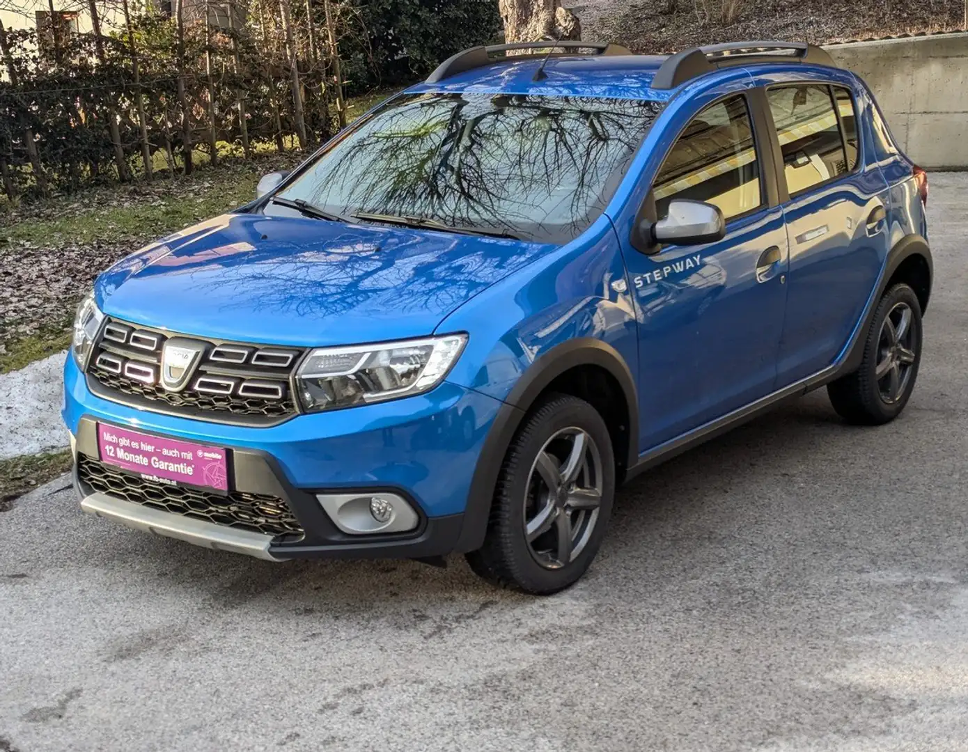 Dacia Sandero Stepway Sensation - 1. Bes.- AHK - 8 x Alu 16 Zoll Blau - 1