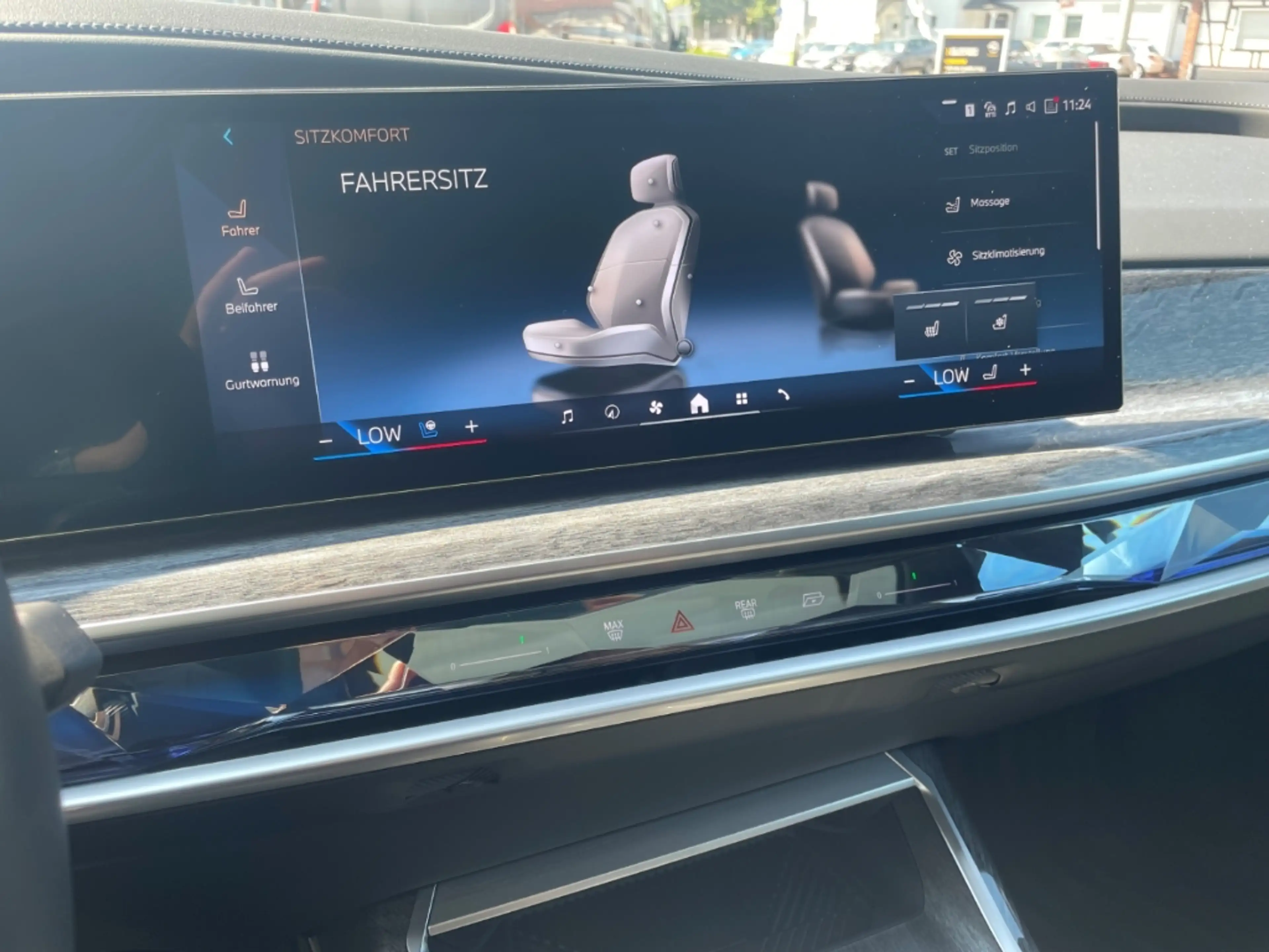 BMW i7 xD 60 MSPORT PANOSKY FOND-TV B&W KRISTALL-LED — photo 12