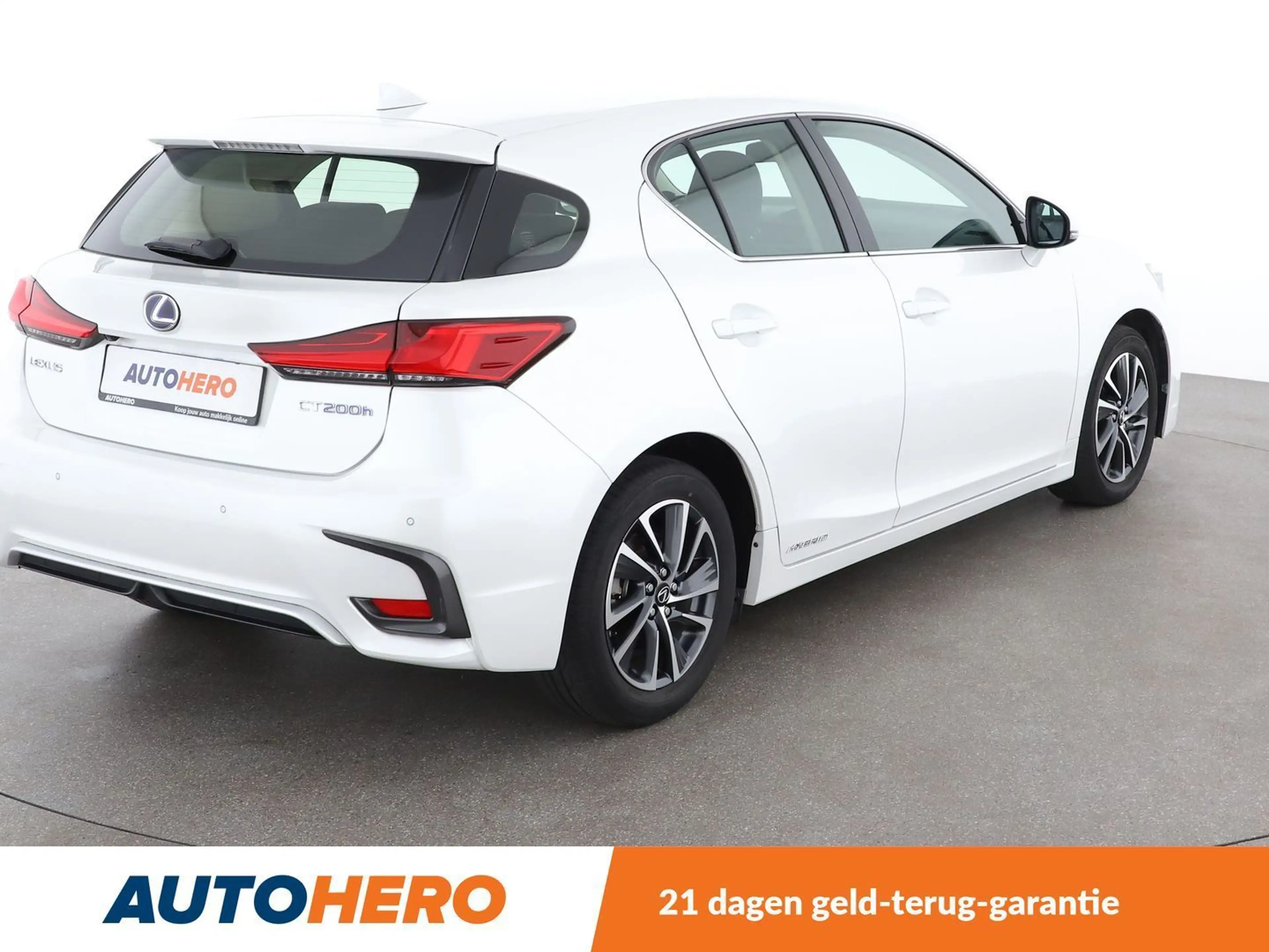 Lexus CT 200h CT 200h Drive — photo 6