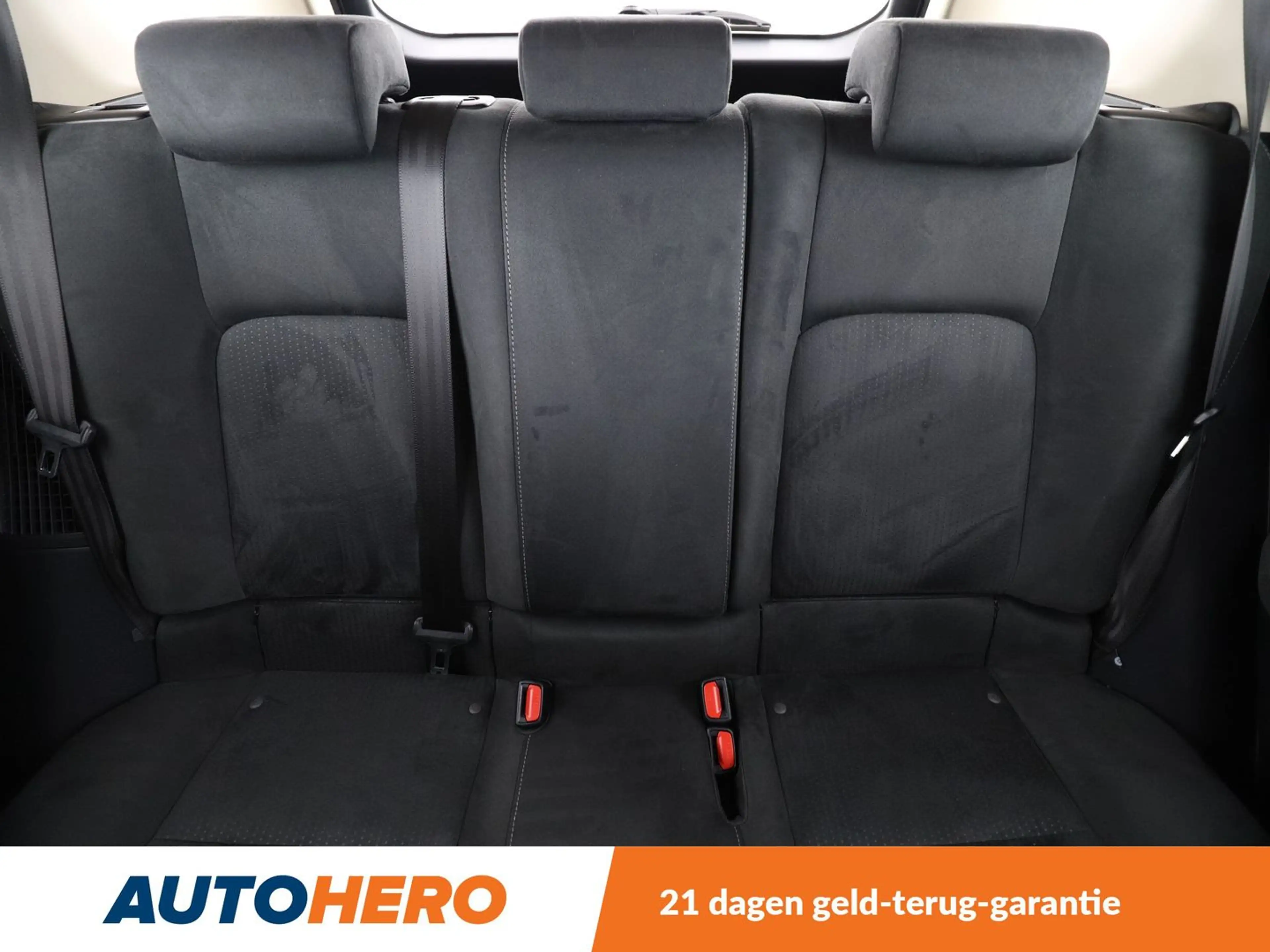 Lexus CT 200h CT 200h Drive — photo 15