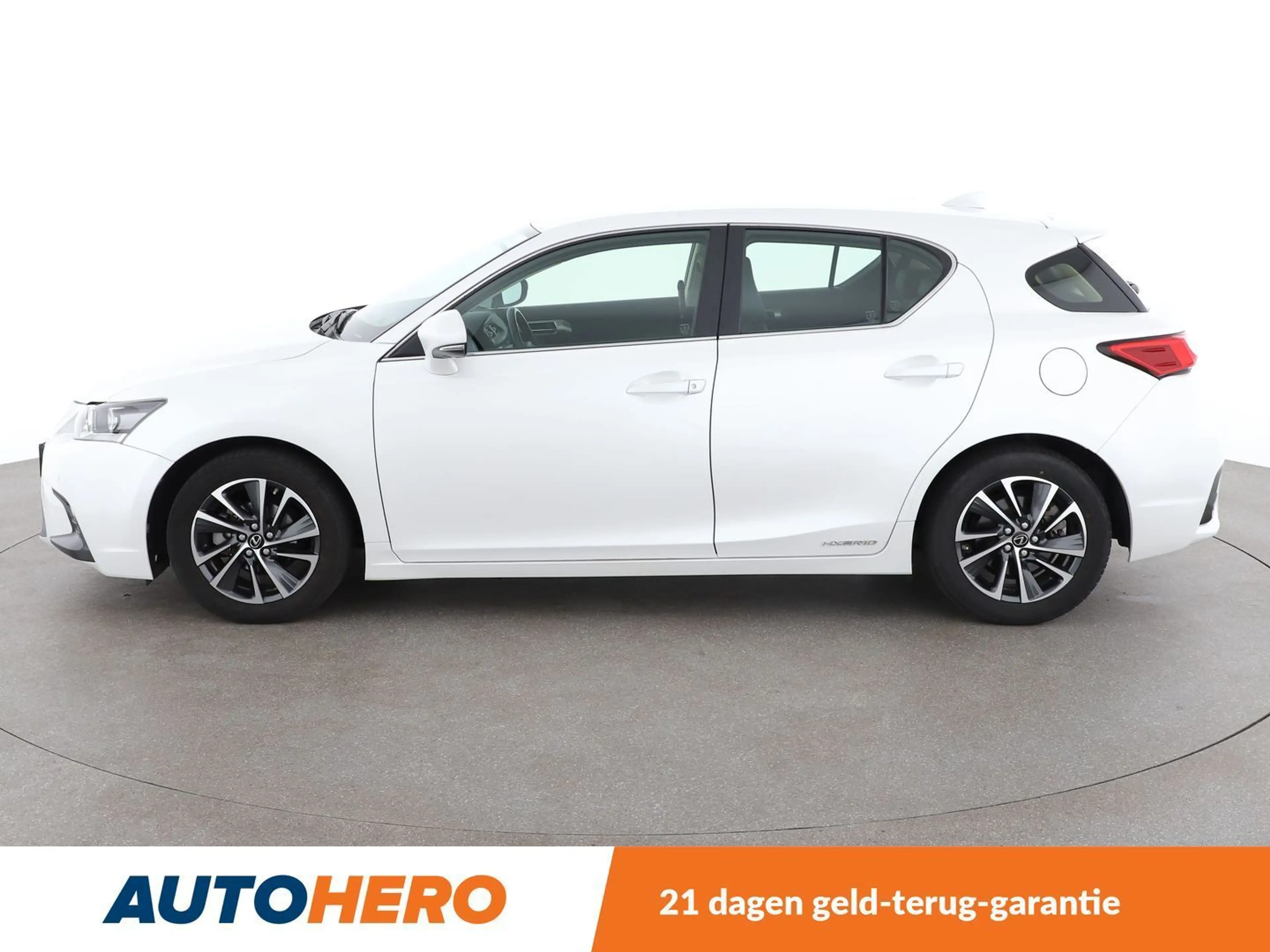 Lexus CT 200h CT 200h Drive — photo 3