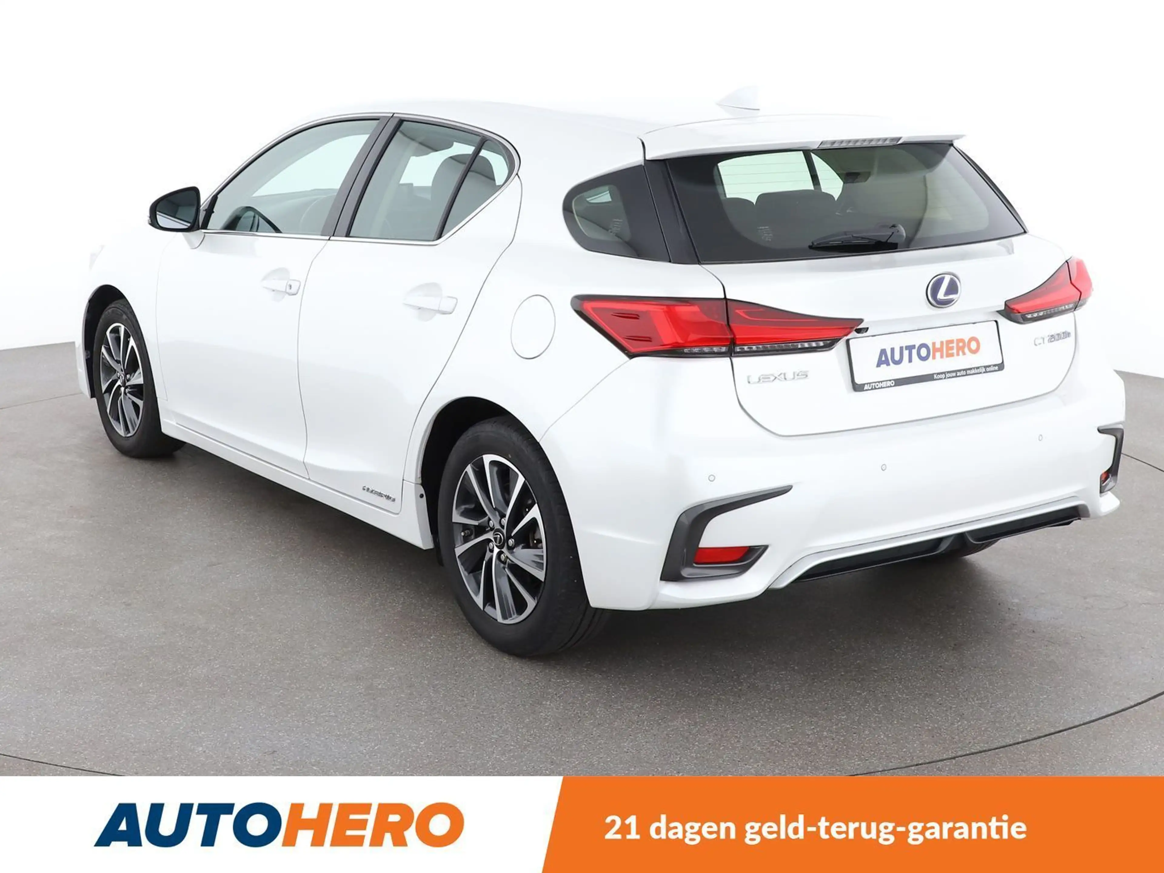 Lexus CT 200h CT 200h Drive — photo 4