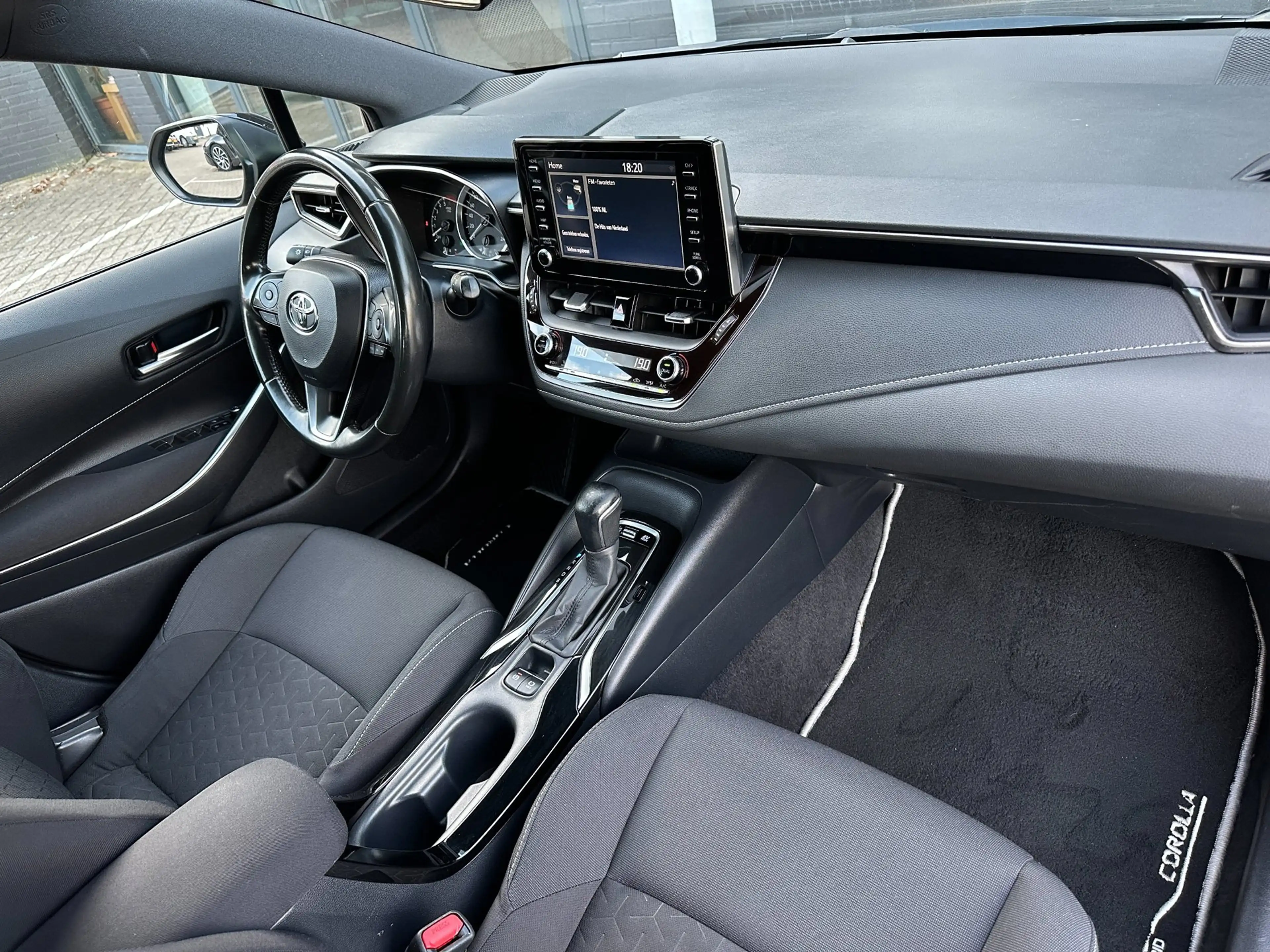 Toyota Corolla Touring Sports 1.8 Hybrid Active/CAMERA/NAVI/NETTE — photo 12