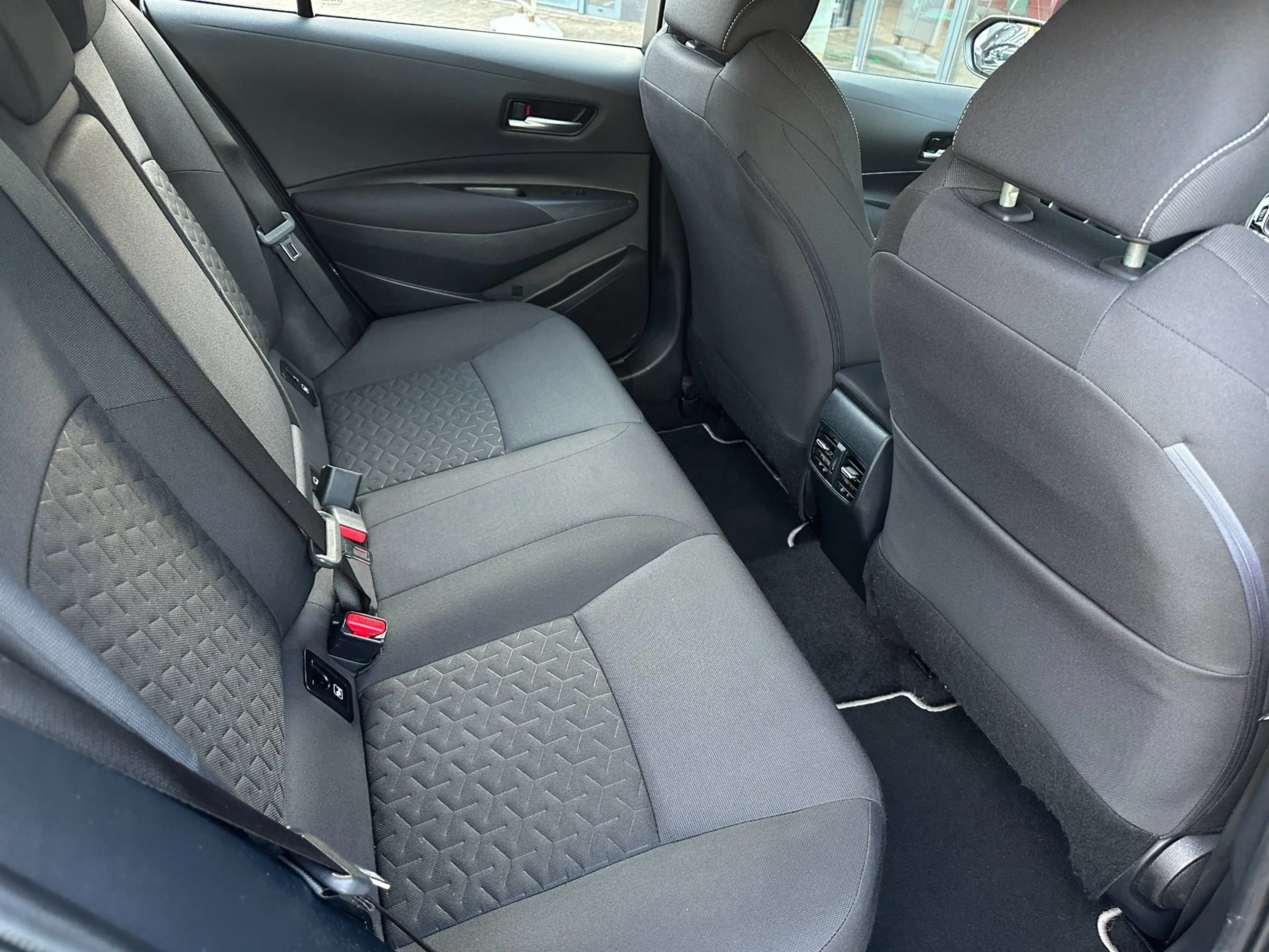 Toyota Corolla Touring Sports 1.8 Hybrid Active/CAMERA/NAVI/NETTE — photo 15