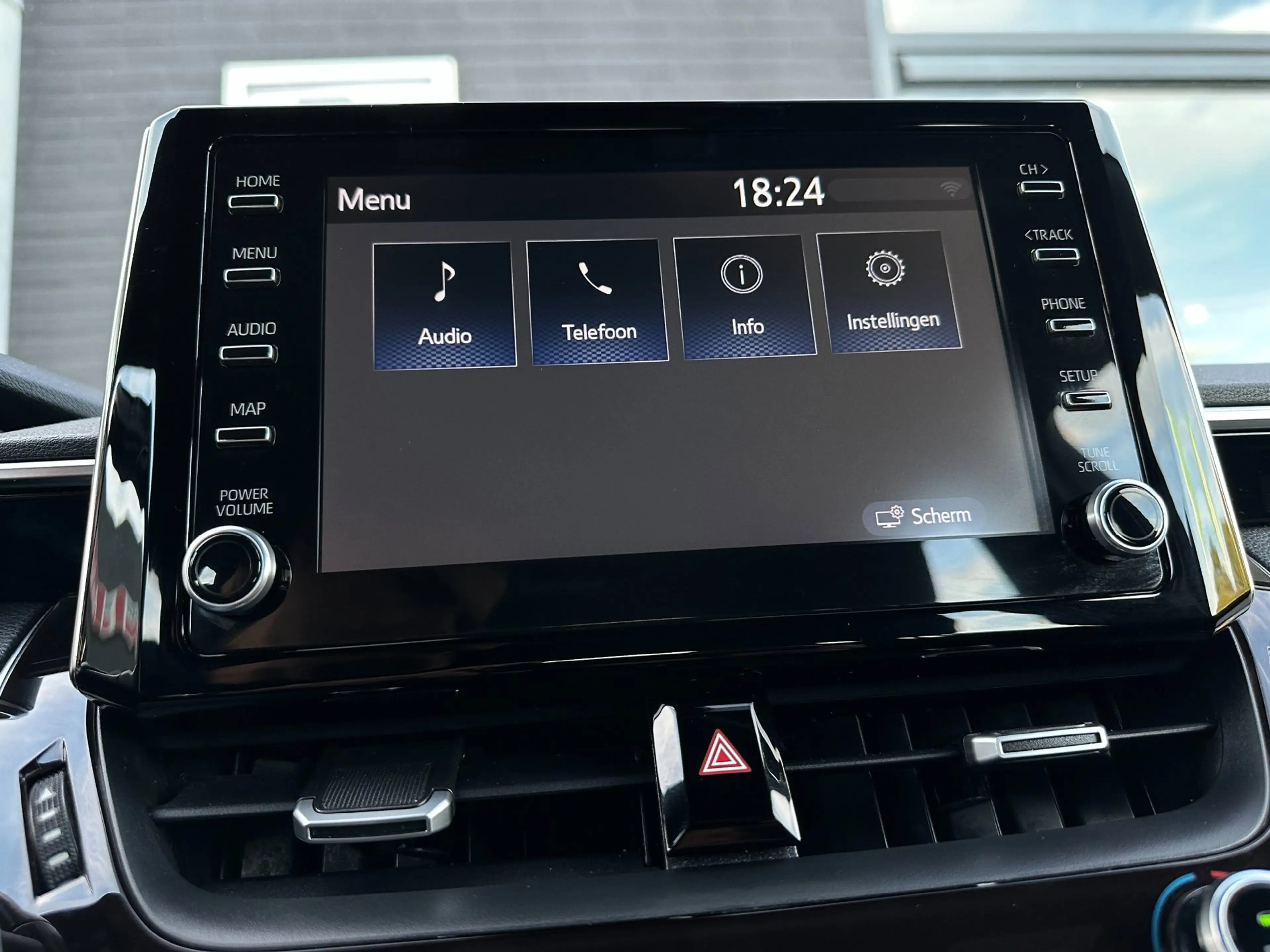 Toyota Corolla Touring Sports 1.8 Hybrid Active/CAMERA/NAVI/NETTE — photo 27