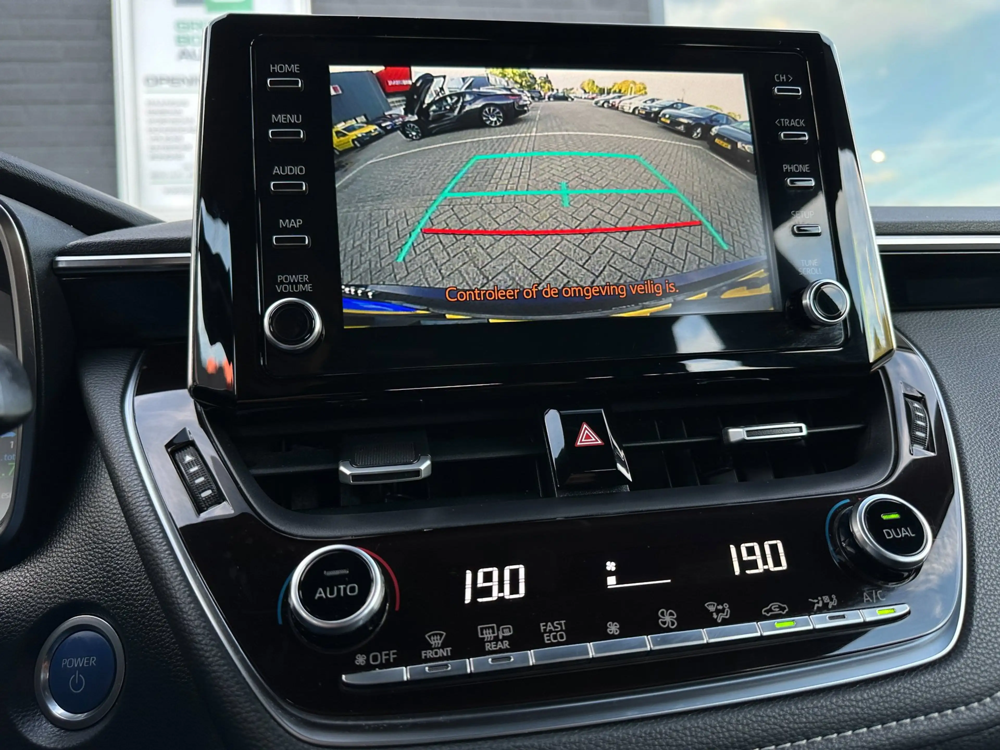 Toyota Corolla Touring Sports 1.8 Hybrid Active/CAMERA/NAVI/NETTE — photo 4