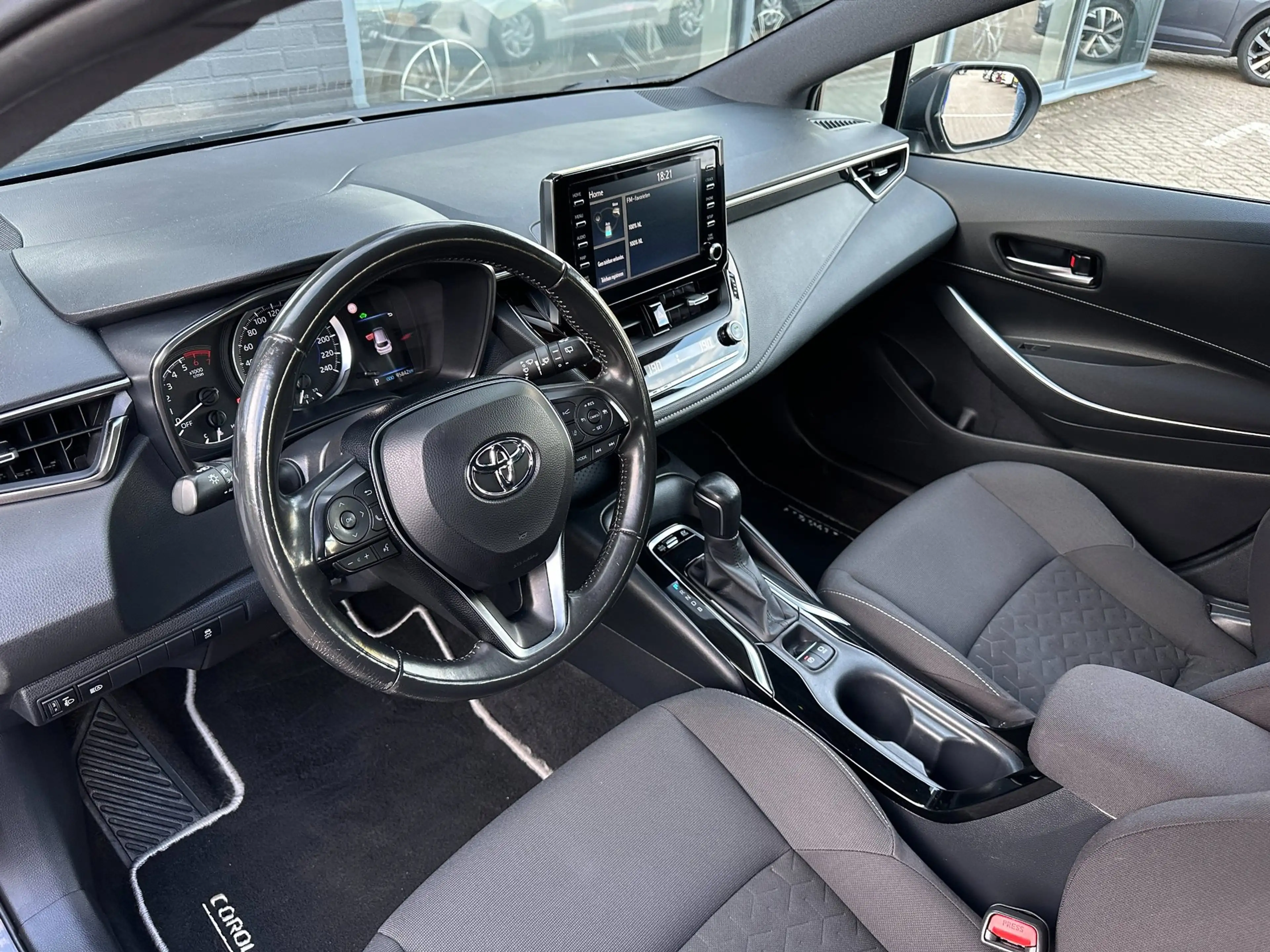 Toyota Corolla Touring Sports 1.8 Hybrid Active/CAMERA/NAVI/NETTE — photo 17