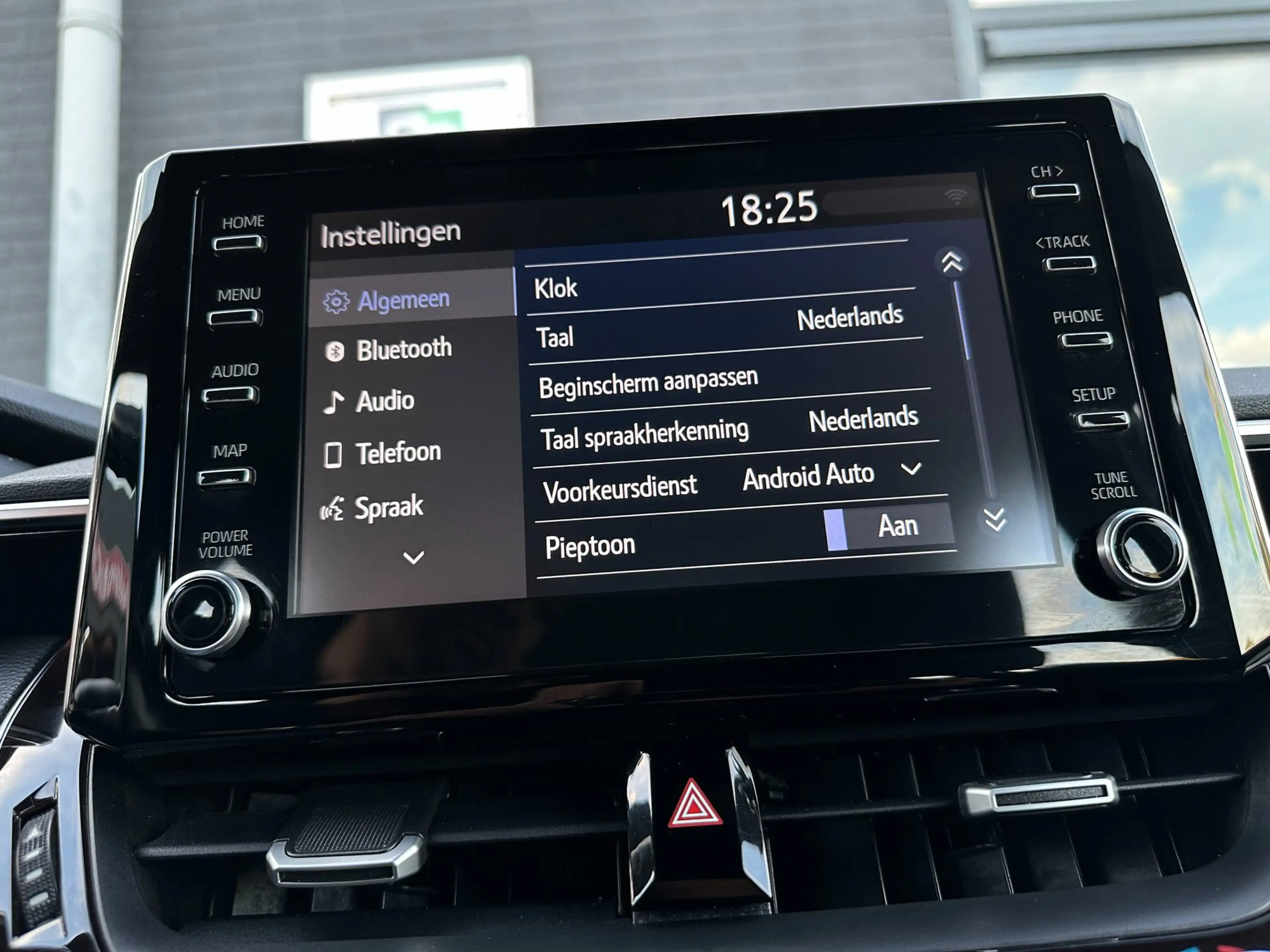 Toyota Corolla Touring Sports 1.8 Hybrid Active/CAMERA/NAVI/NETTE — photo 28