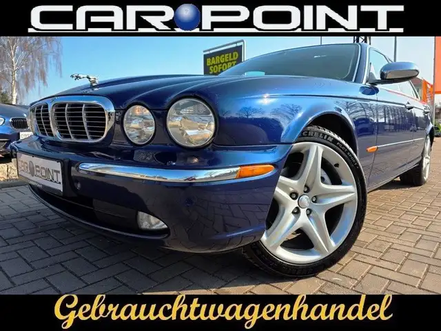 Jaguar XJ8 4.2 Long,  Schiebed., DVD, AHK, COC