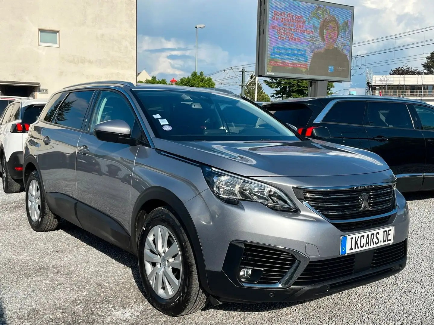 Peugeot 5008 ALU NAVI SPURASSIST 7-Sitzer - ZR erneuert! Argintiu - 1