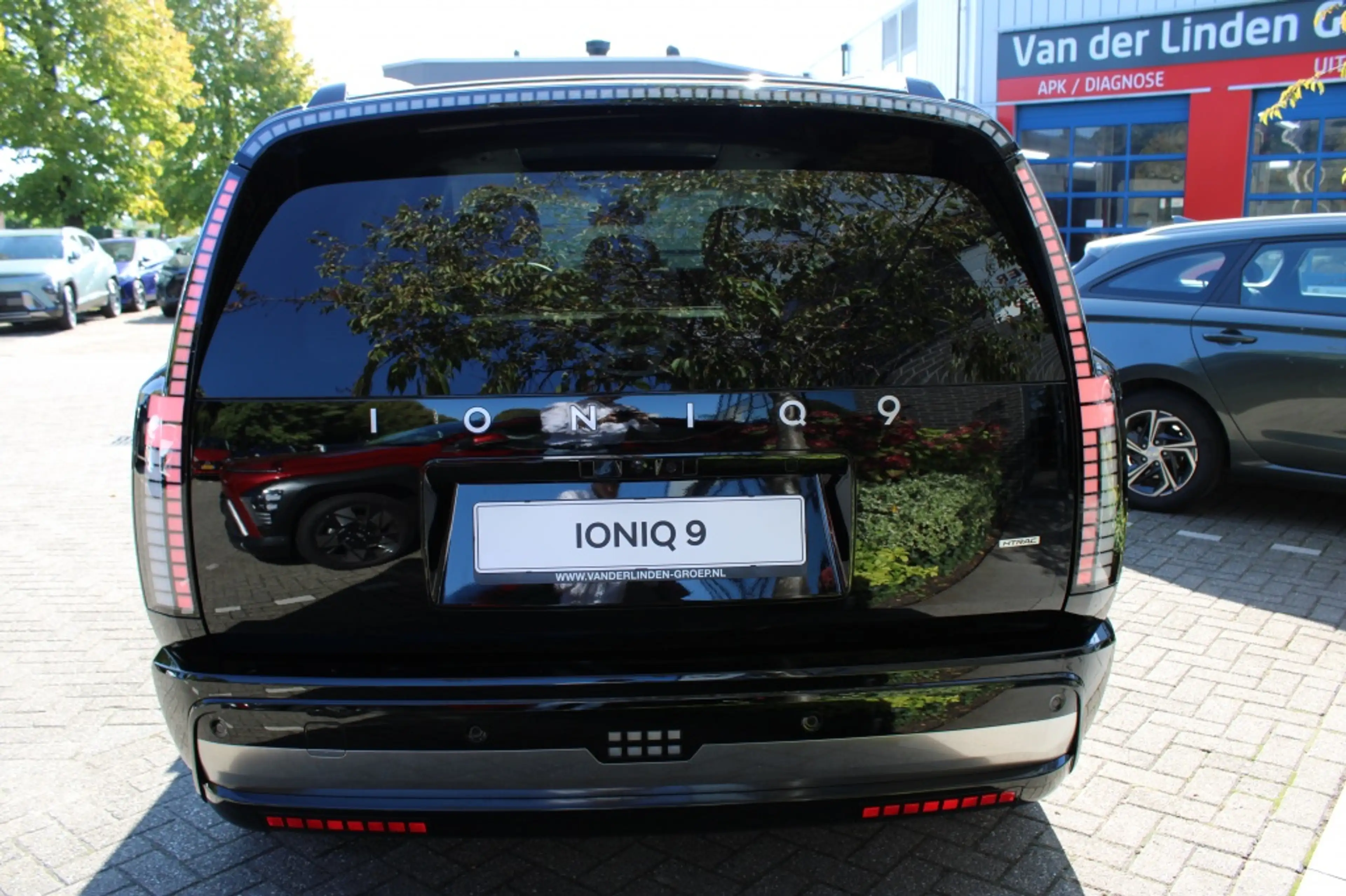 Hyundai IONIQ 9 Lounge 7 zits 110.3kWh 4WD Luxe — photo 4