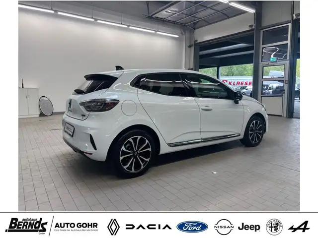 Renault Clio view 5