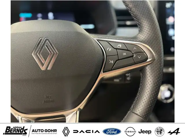 Renault Clio view 15
