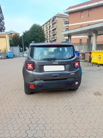 Jeep Renegade view 7