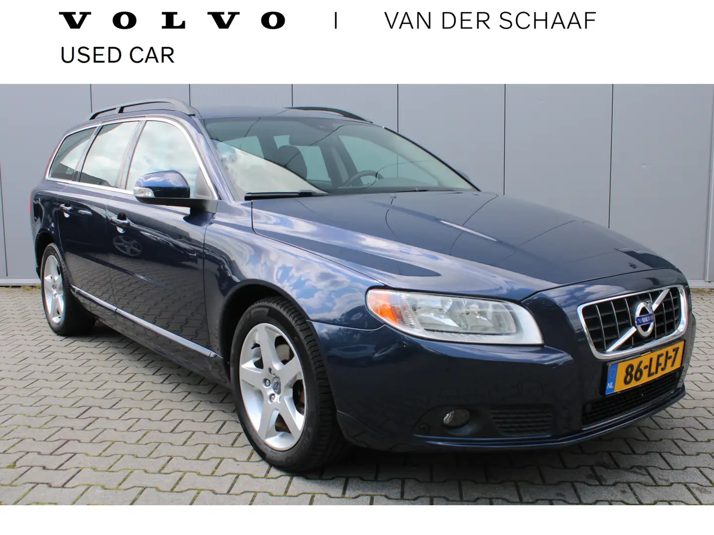 Volvo V70 2.0T Momentum | Youngtimer | Trekhaak | Park assis Blauw - 1