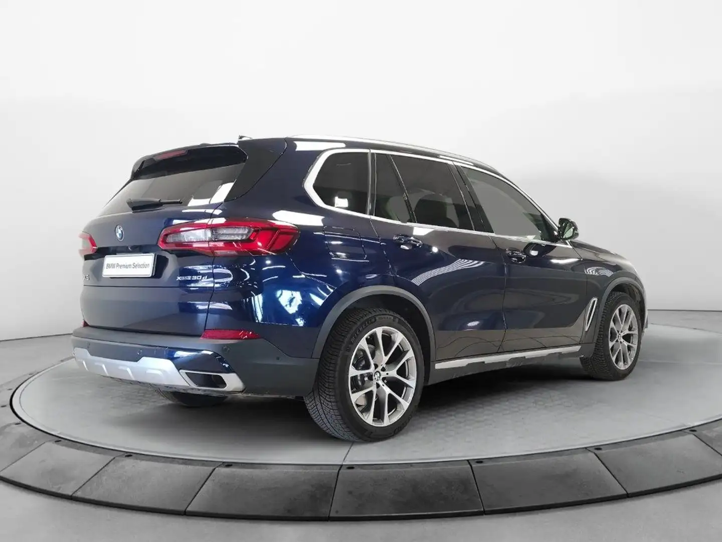 BMW X5 xDrive30d xLine Niebieski - 2