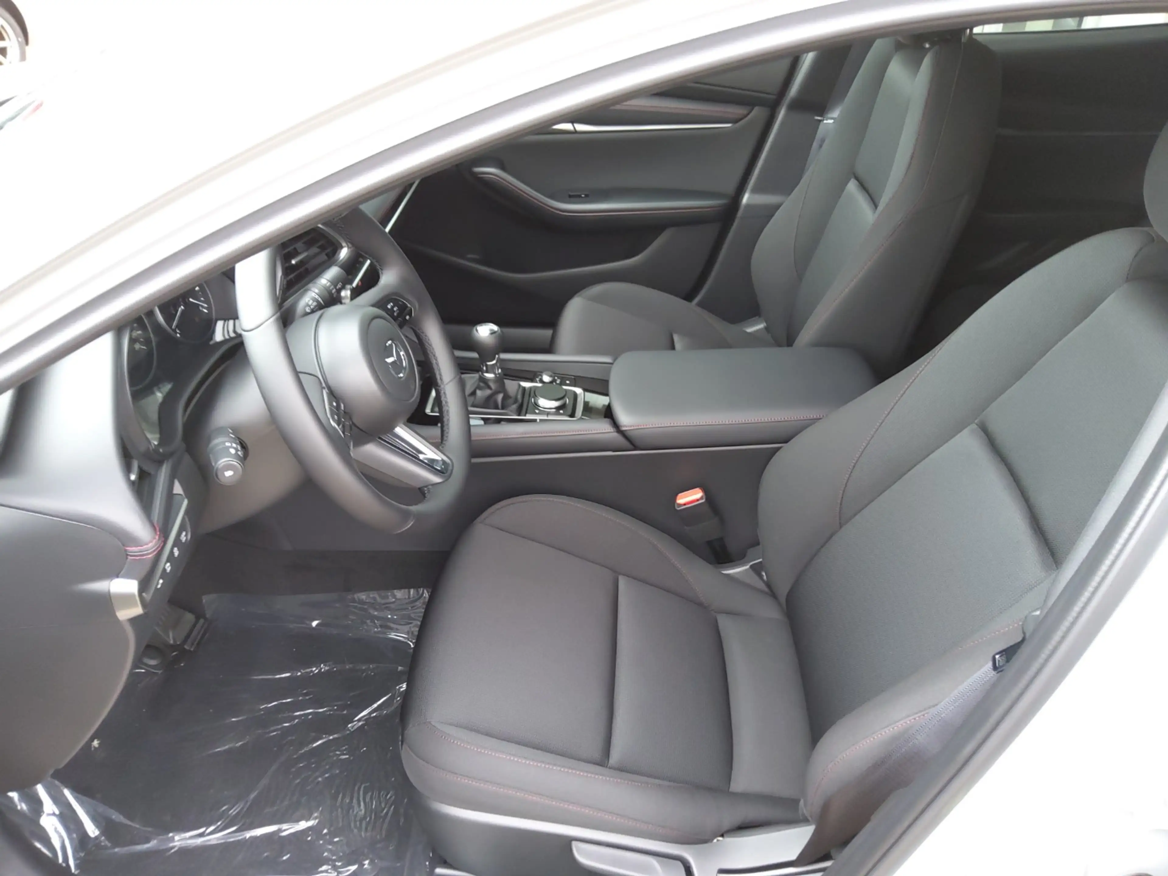 Mazda 3 2.5L e-SKYACTIV G 140ps Homura, sofort, 2027 — photo 10