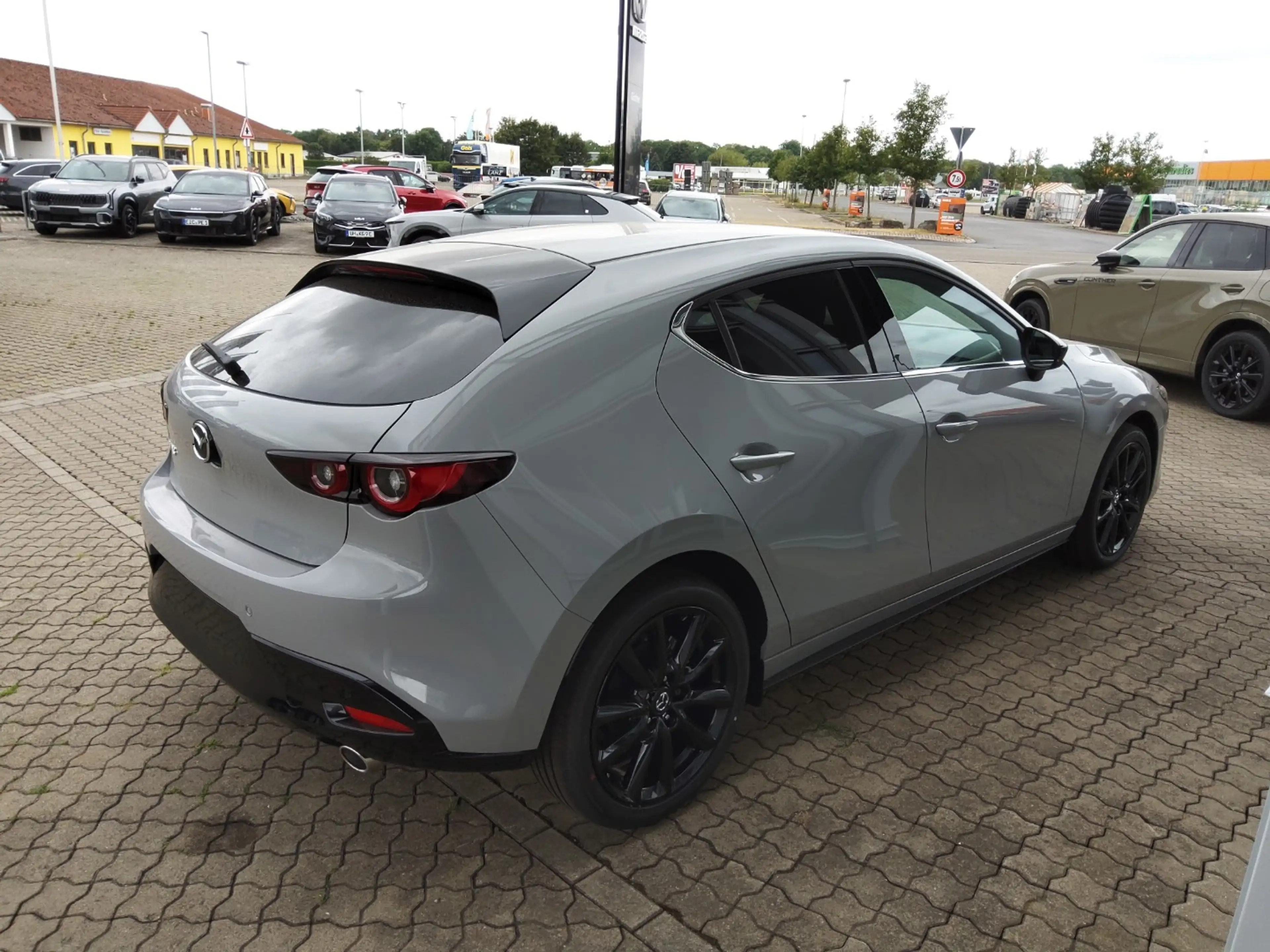Mazda 3 2.5L e-SKYACTIV G 140ps Homura, sofort, 2027 — photo 4