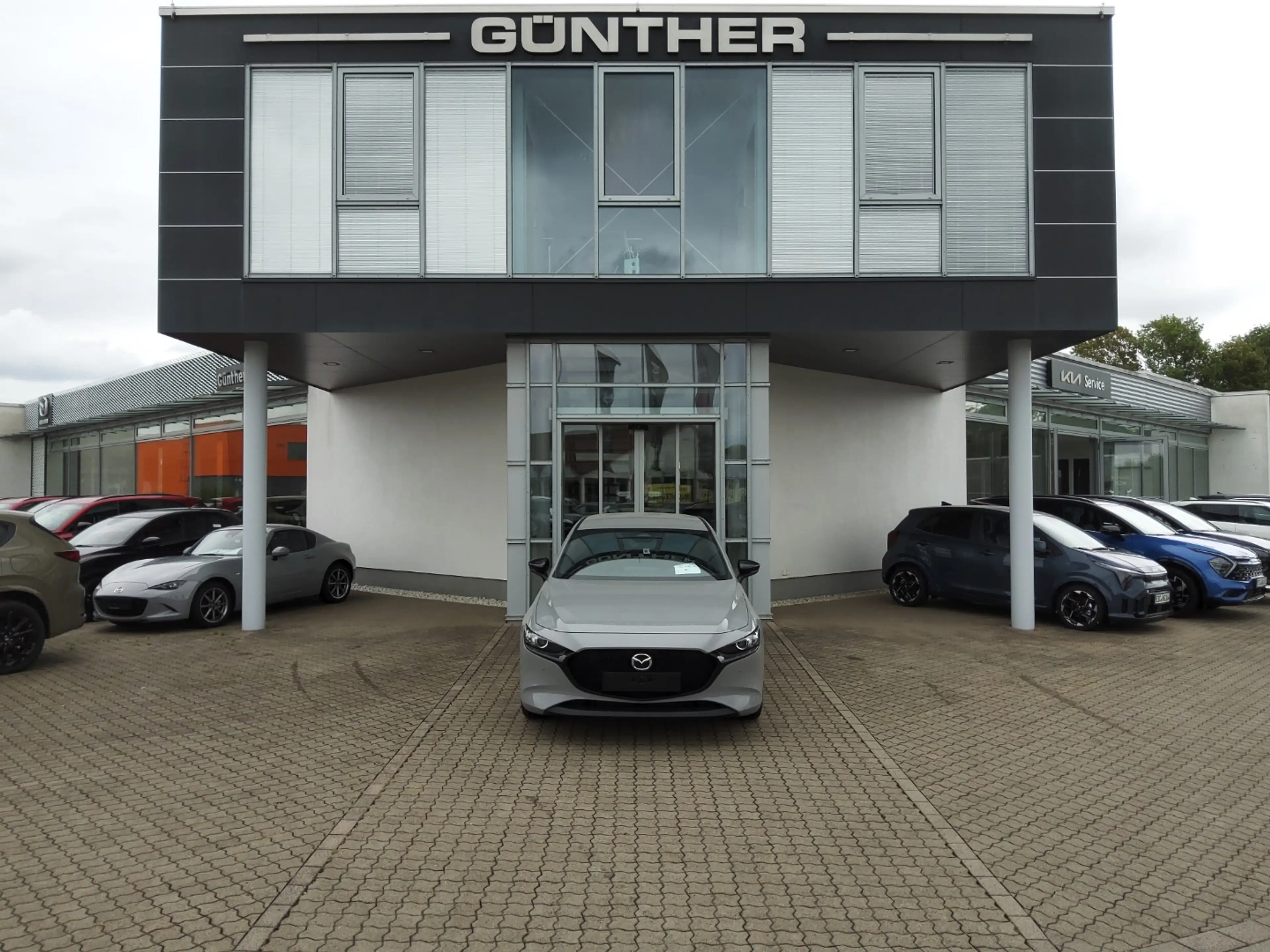 Mazda 3 2.5L e-SKYACTIV G 140ps Homura, sofort, 2027