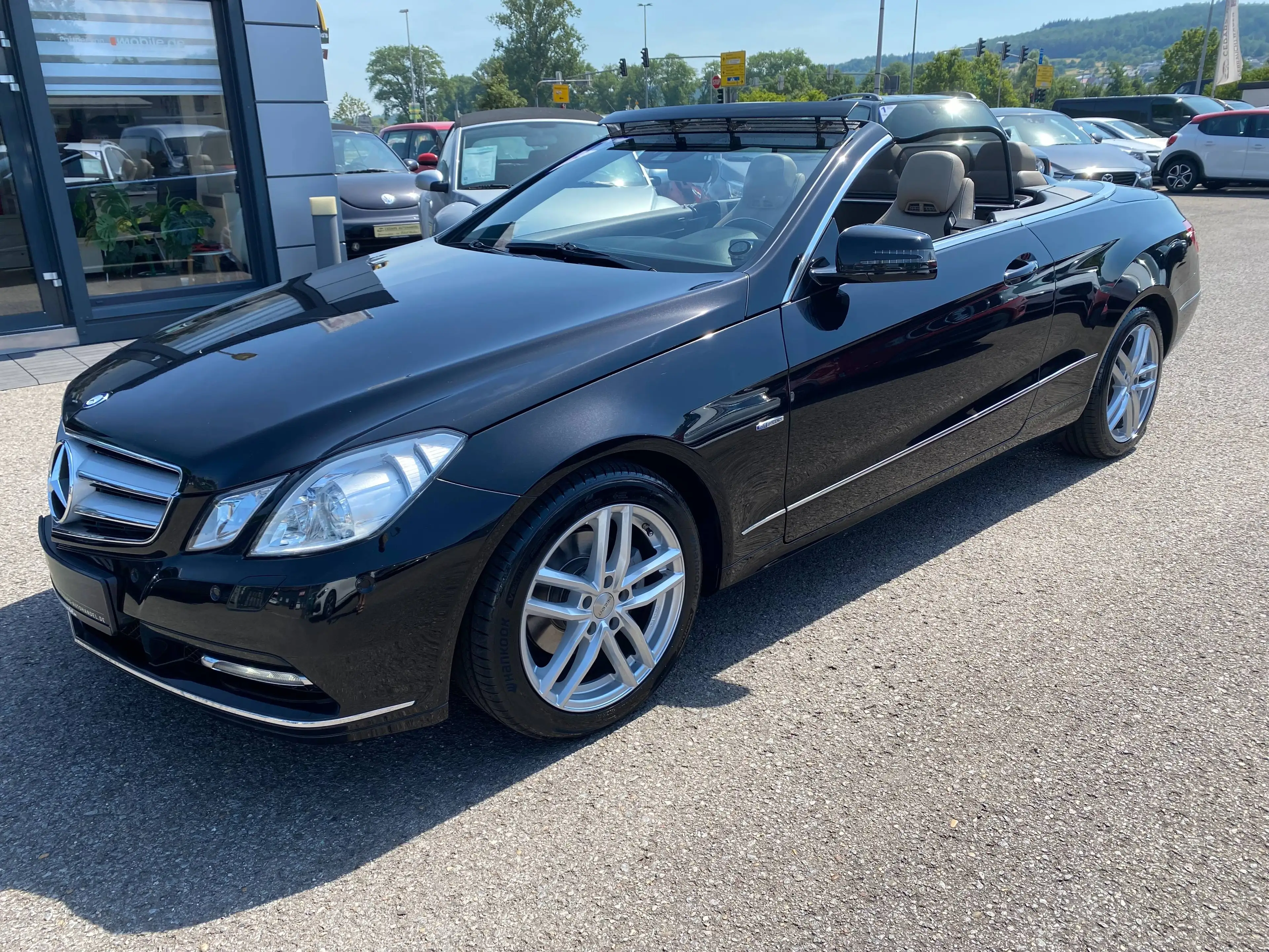 Mercedes-Benz E 250 E 250 CGI 7G-Tronic Cabriolet Navi Xenon Airscarf Sitzbelüftung Einparkhilfe Kamera — photo 2