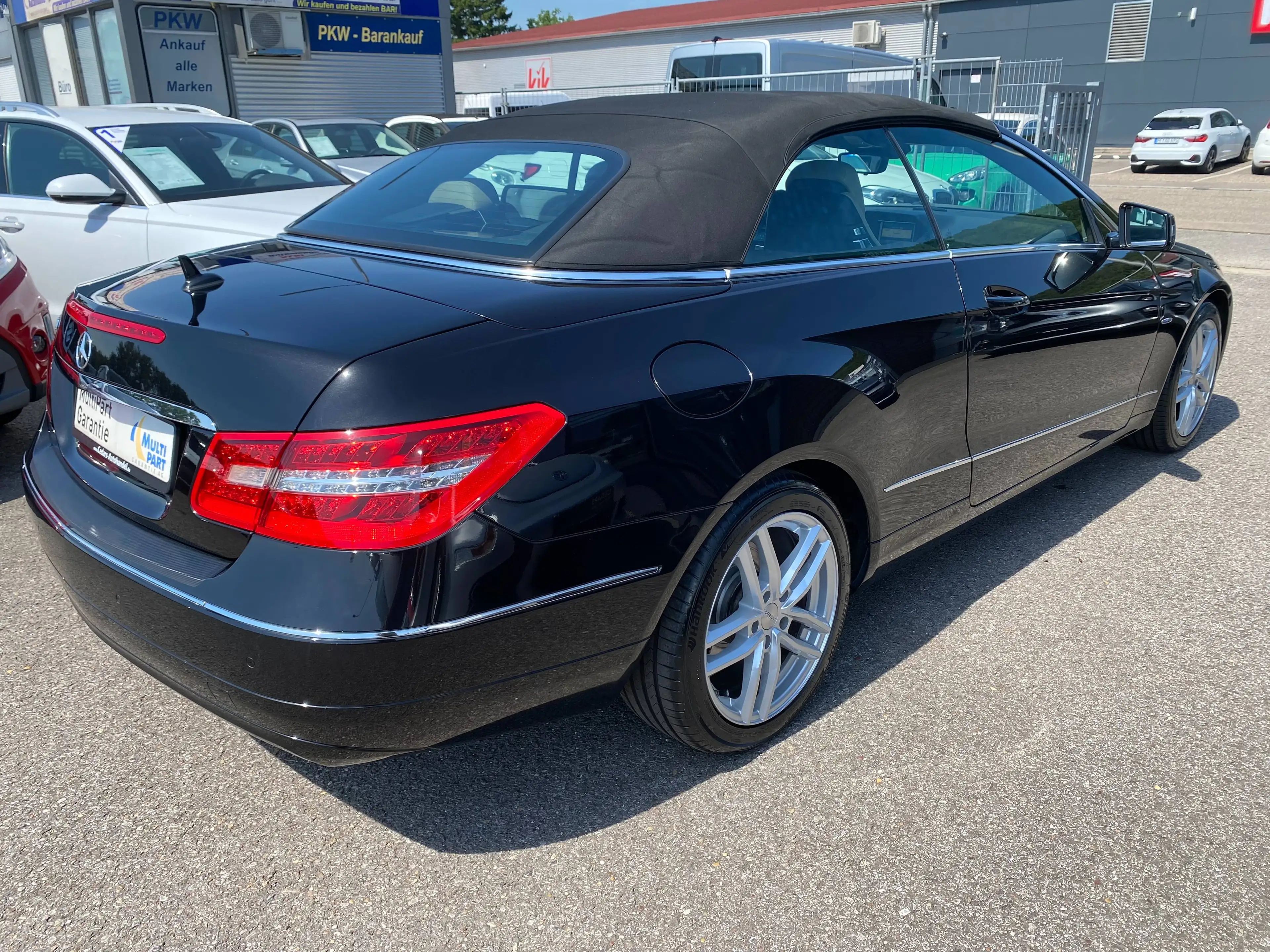 Mercedes-Benz E 250 E 250 CGI 7G-Tronic Cabriolet Navi Xenon Airscarf Sitzbelüftung Einparkhilfe Kamera — photo 7