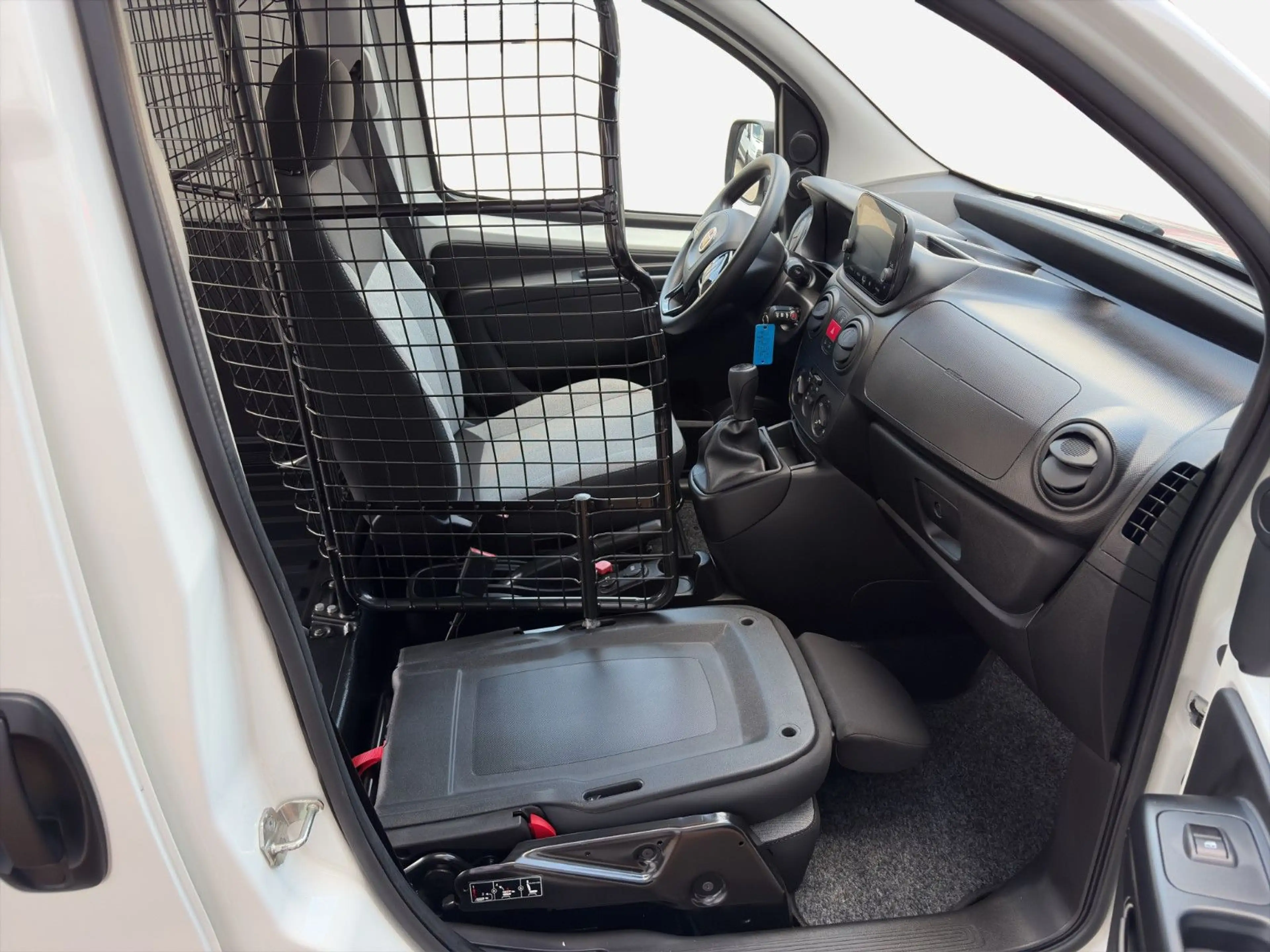 Fiat Fiorino Kasten 1,3 SX Beifahrersitz umklappbar — photo 15