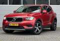 Volvo XC40 2.0 T4 Momentum 190pk aut Pano BLIS Harman Kardon Rood - thumbnail 1