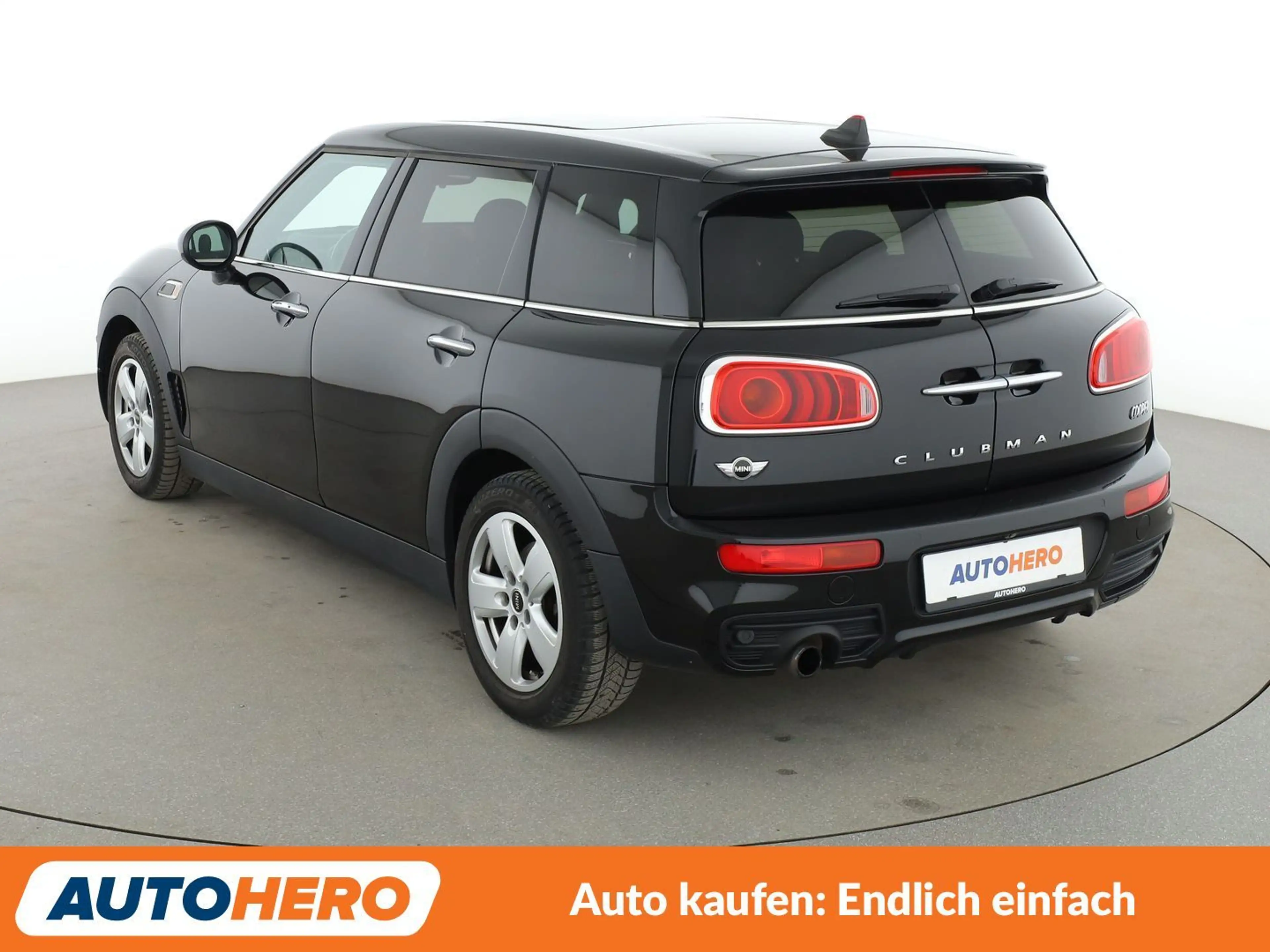 MINI Cooper Clubman Cooper Aut.*NAVI*PDC*SHZ*TEMPO*KLIMA*PANO* — photo 4