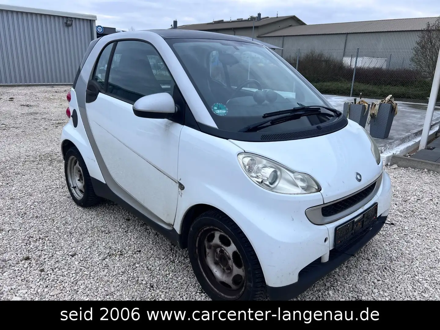 smart forTwo Basis + TÜV 10.26 Zilver - 1