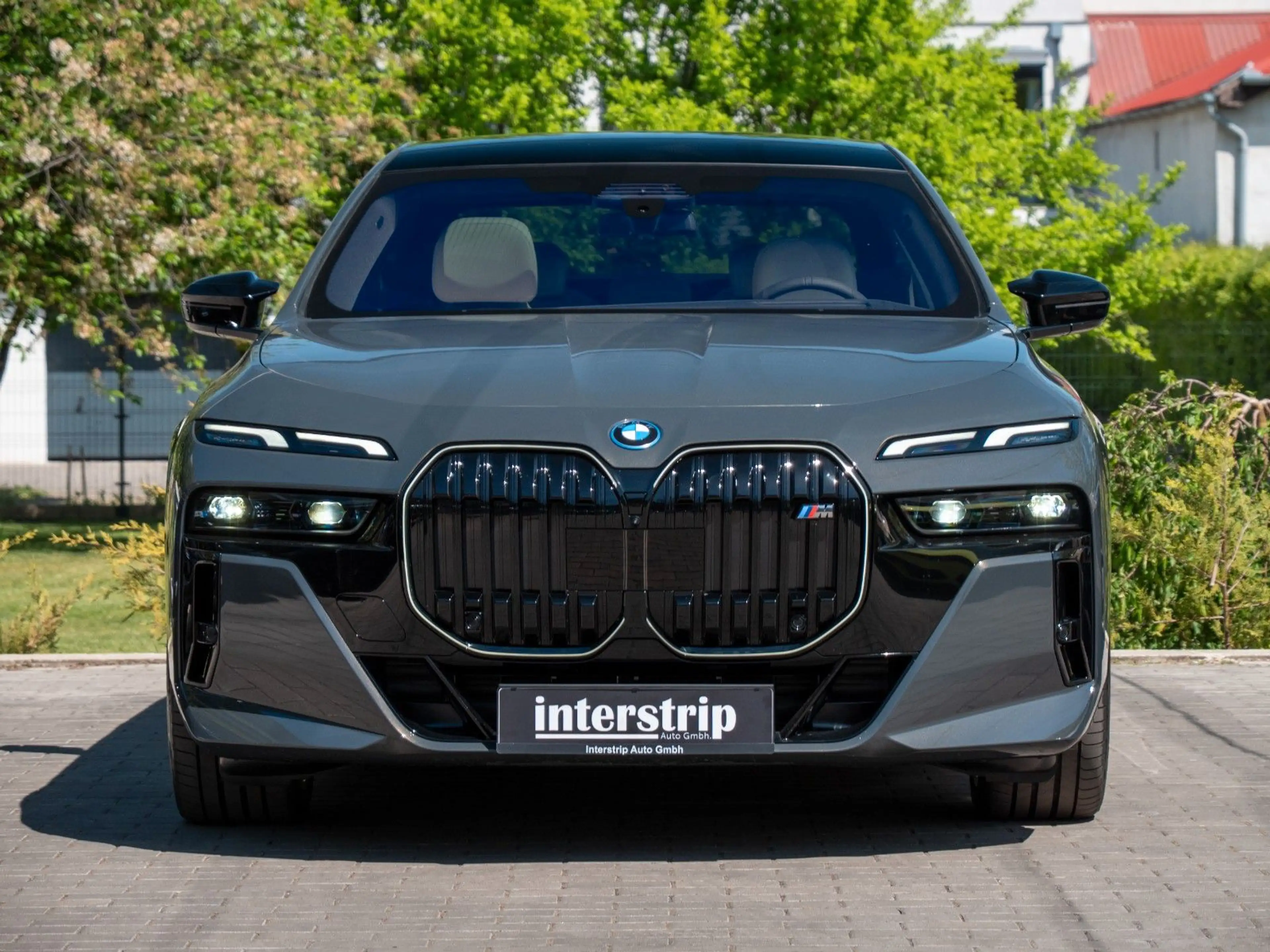 BMW 760 e .TOPZUSTAND.INDIVID.EXECUT.B&W.SKY.5/100 — photo 2