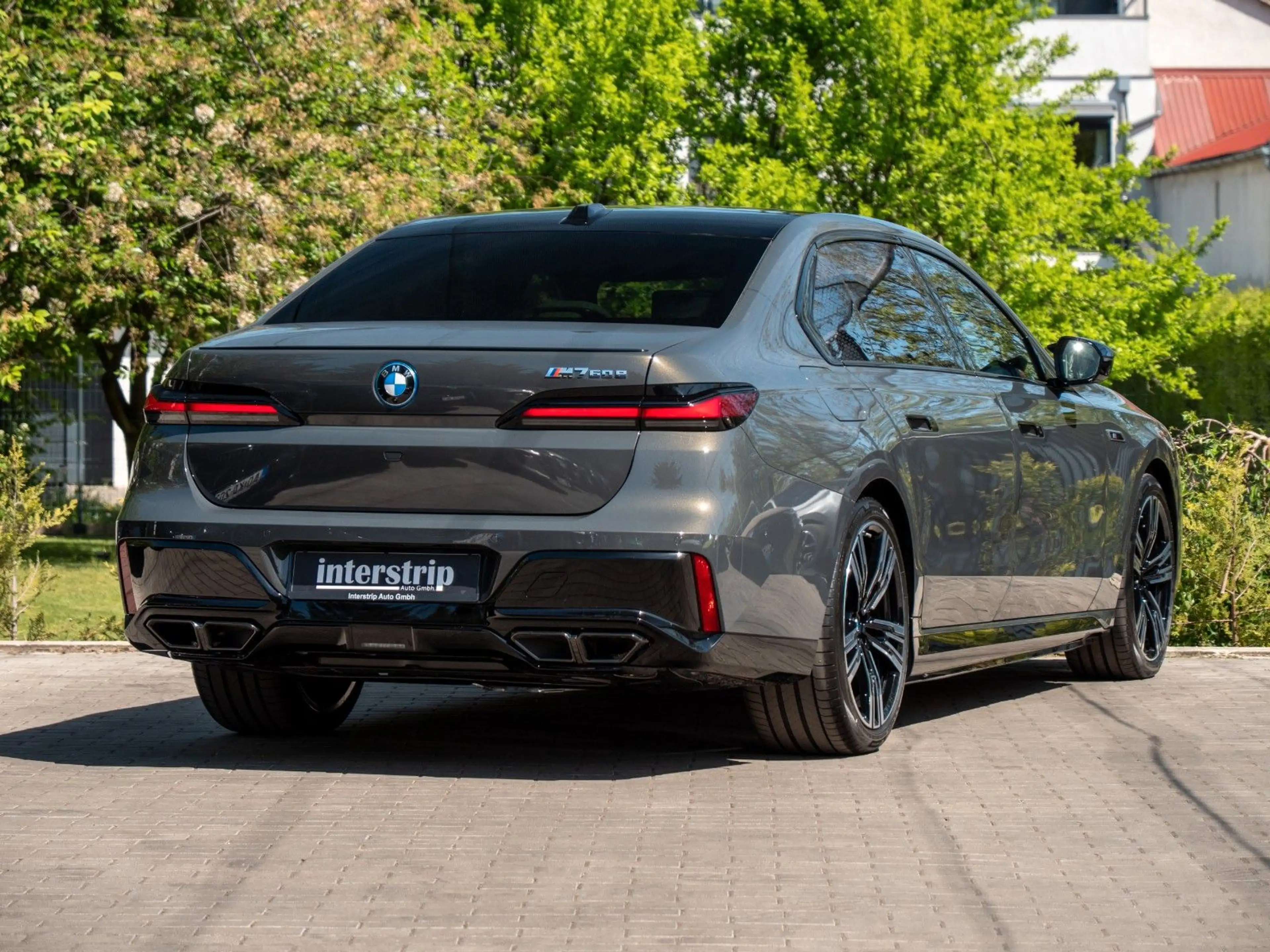 BMW 760 e .TOPZUSTAND.INDIVID.EXECUT.B&W.SKY.5/100 — photo 6