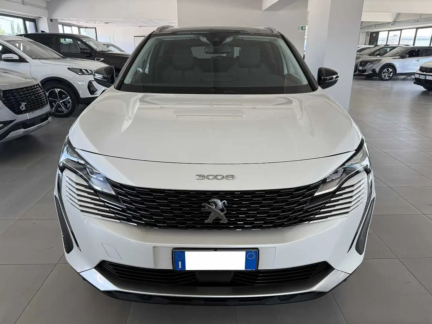 Peugeot 3008 1.5 BlueHDi 130 CV Allure Pack Bianco - 2