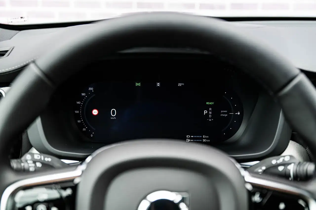 Volvo XC60 2026 — фото 13