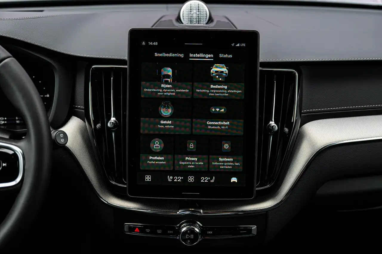 Volvo XC60 2026 — фото 12
