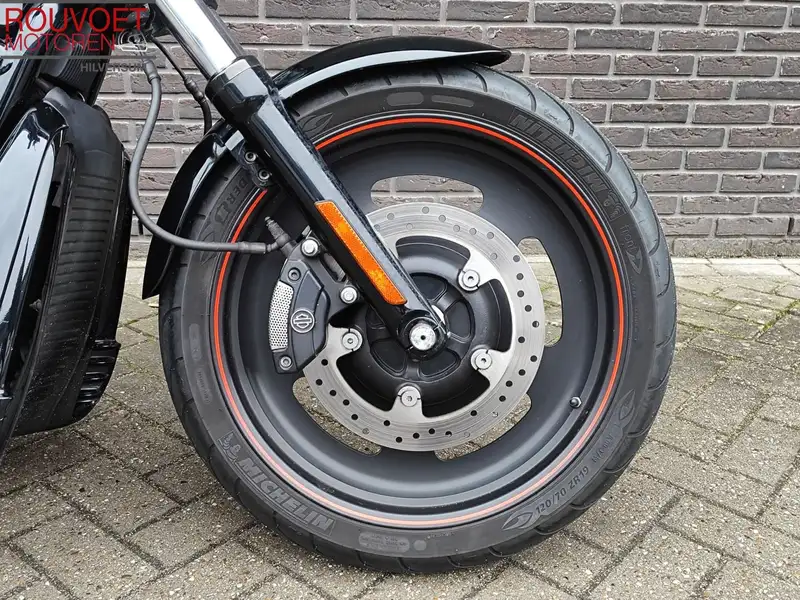 Harley-Davidson Night Rod - foto 4