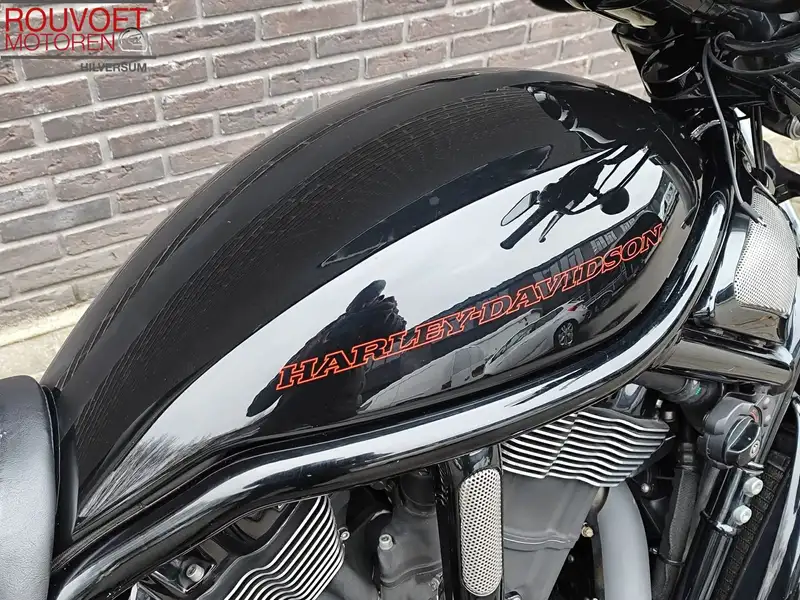 Harley-Davidson Night Rod - foto 6
