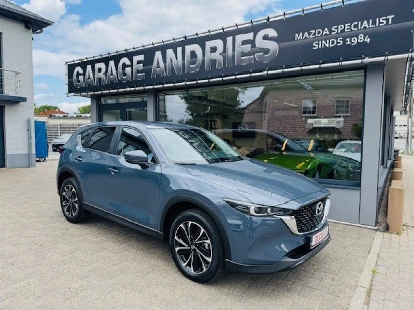 Mazda CX-5 2.0 BENZINE EURO 6D / M-HYBRID / 4X4 / AUTOMAAT Grau - 1