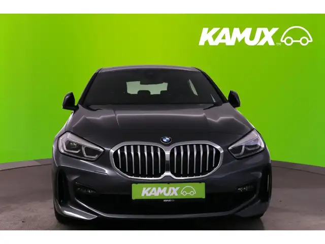 BMW 1 Series view 10