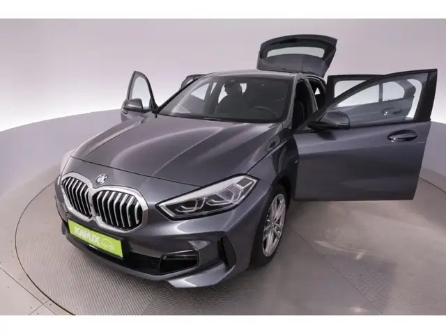 BMW 1 Series view 21