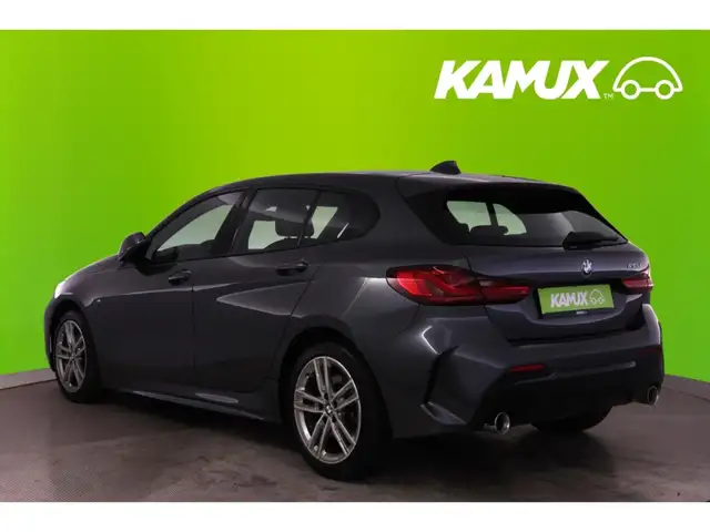 BMW 1 Series view 6