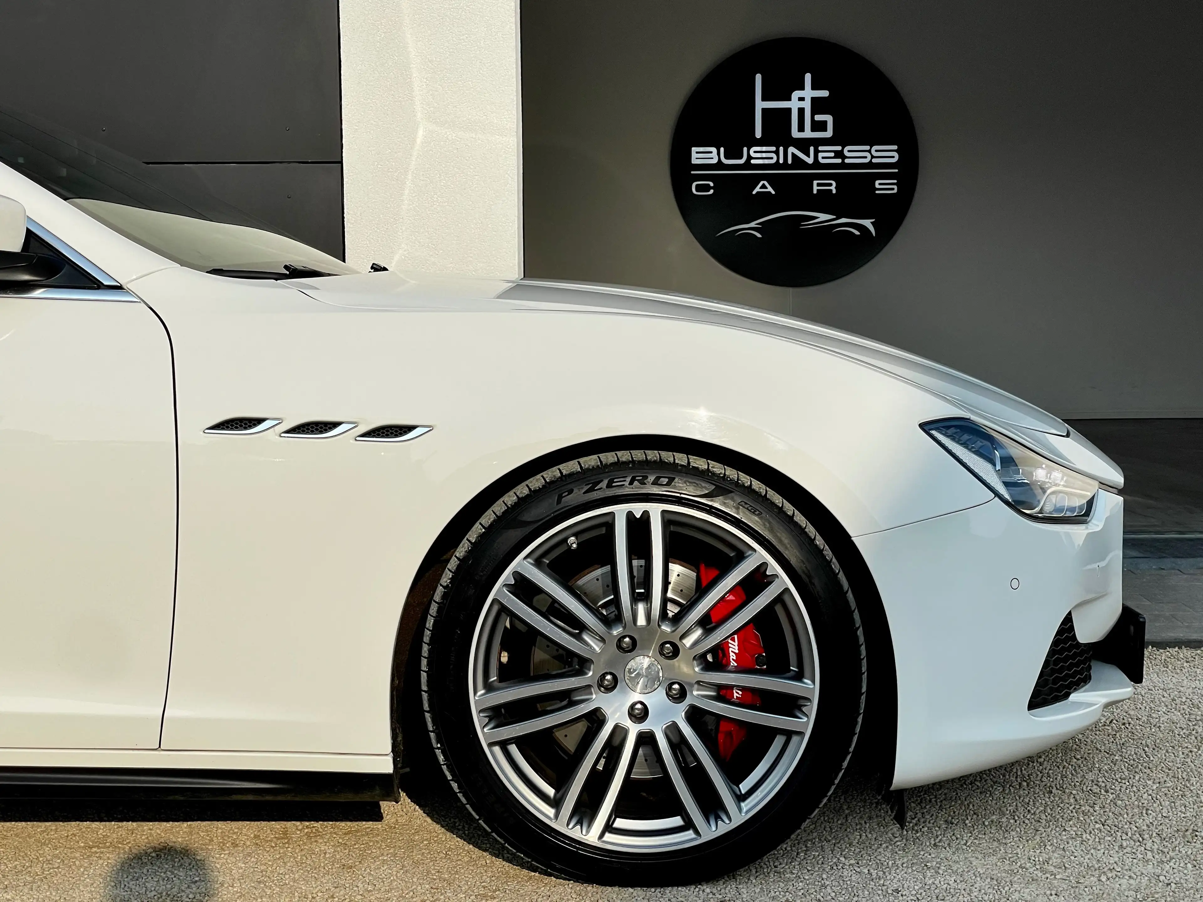 Maserati Ghibli 3.0 D/ TOIT OUVRANT/ ACTIVE SOUND/ CUIR/ XÉNON — photo 10