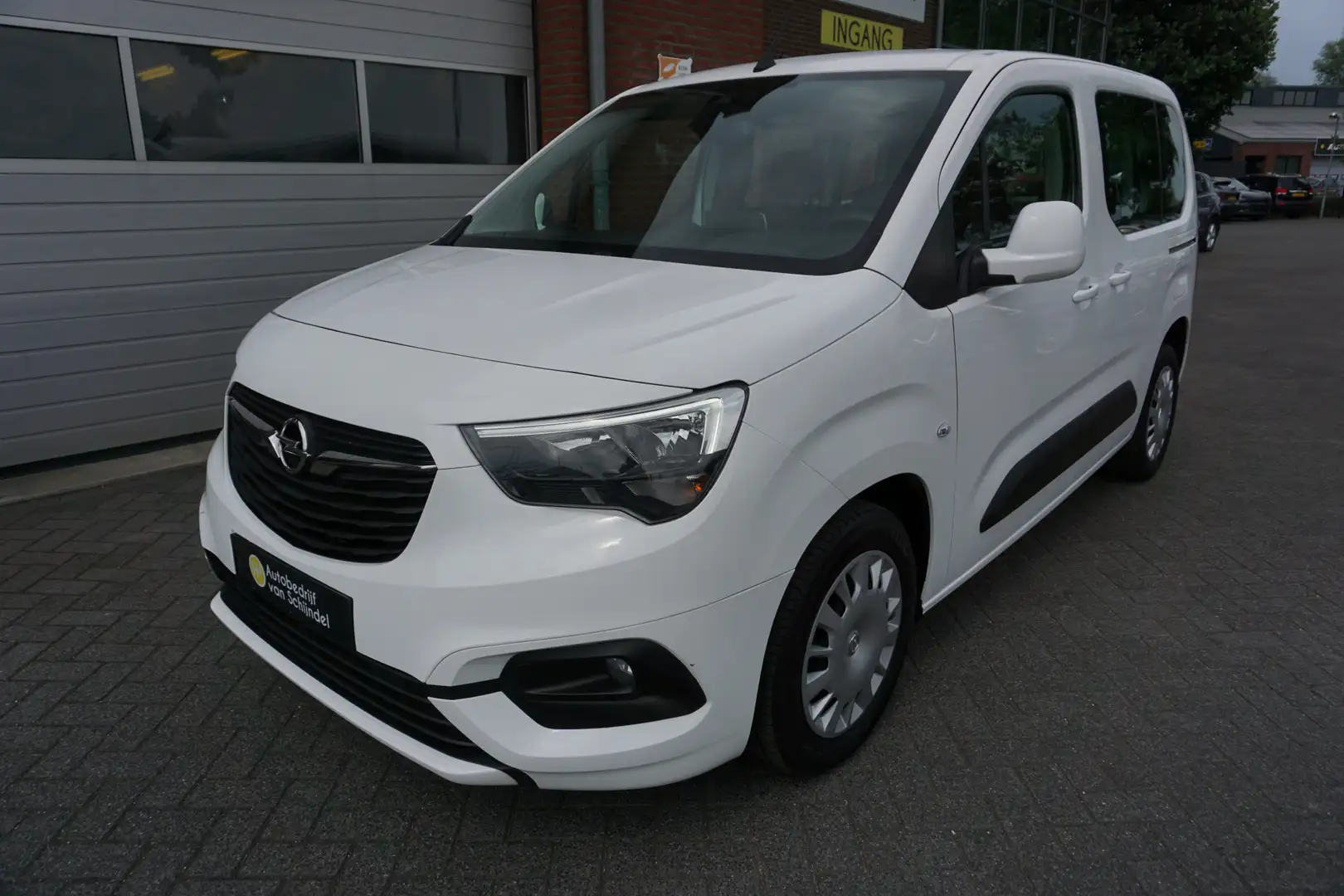 Opel Combo Life Combo Life 1.2 Turbo L2H1 Edition 7 PERSOONS - NAV Wit - 2