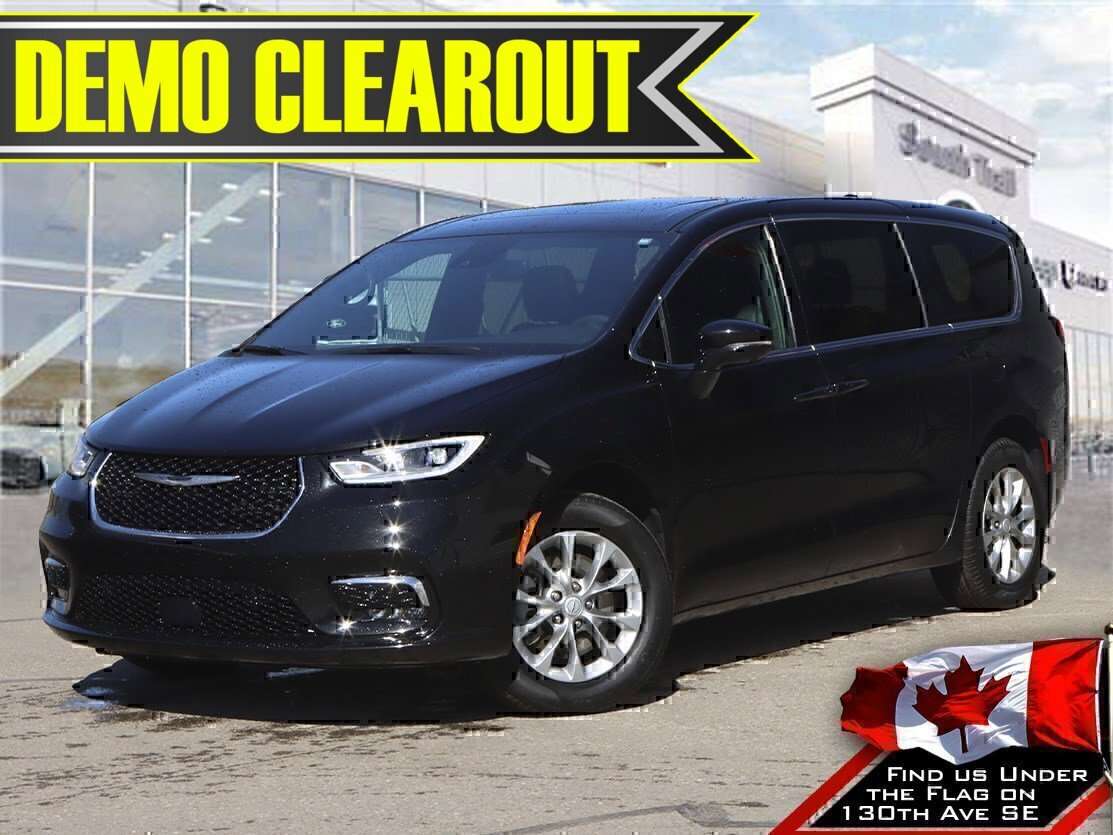 2025 Chrysler Pacifica Select AWD