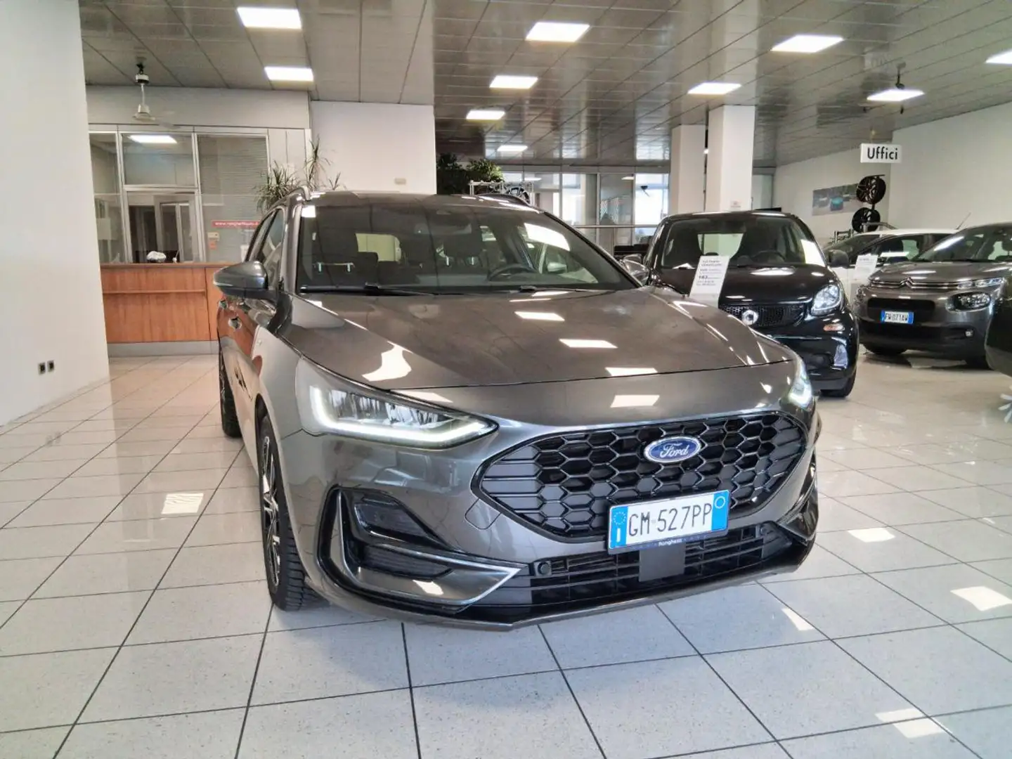 Ford Focus 1.0 EcoBoost Hybrid 125CV Powershift SW ST-Line De Gris - 1